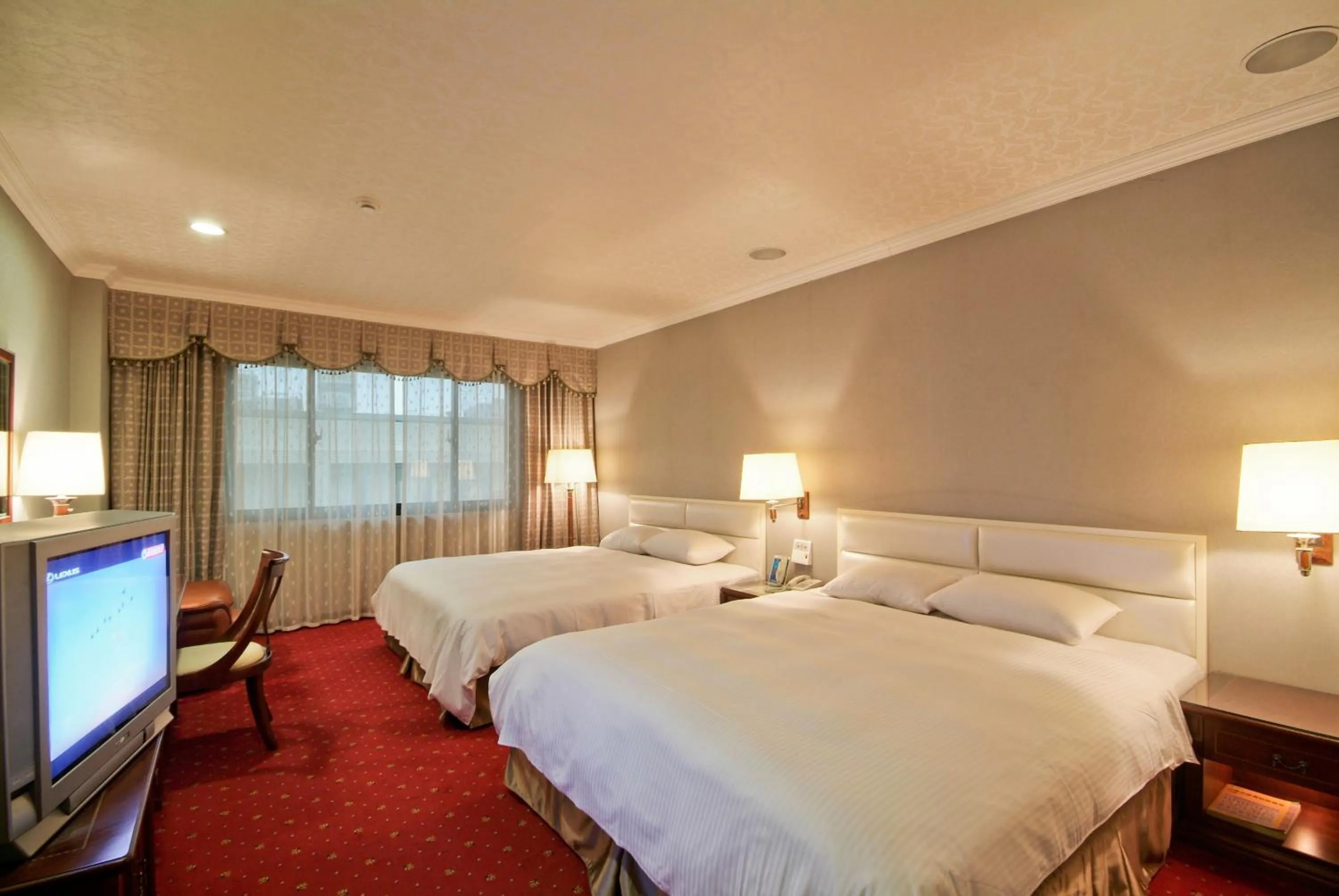 Photo of the whole room, Bed in F Hotel Tainan- Pet-friendly