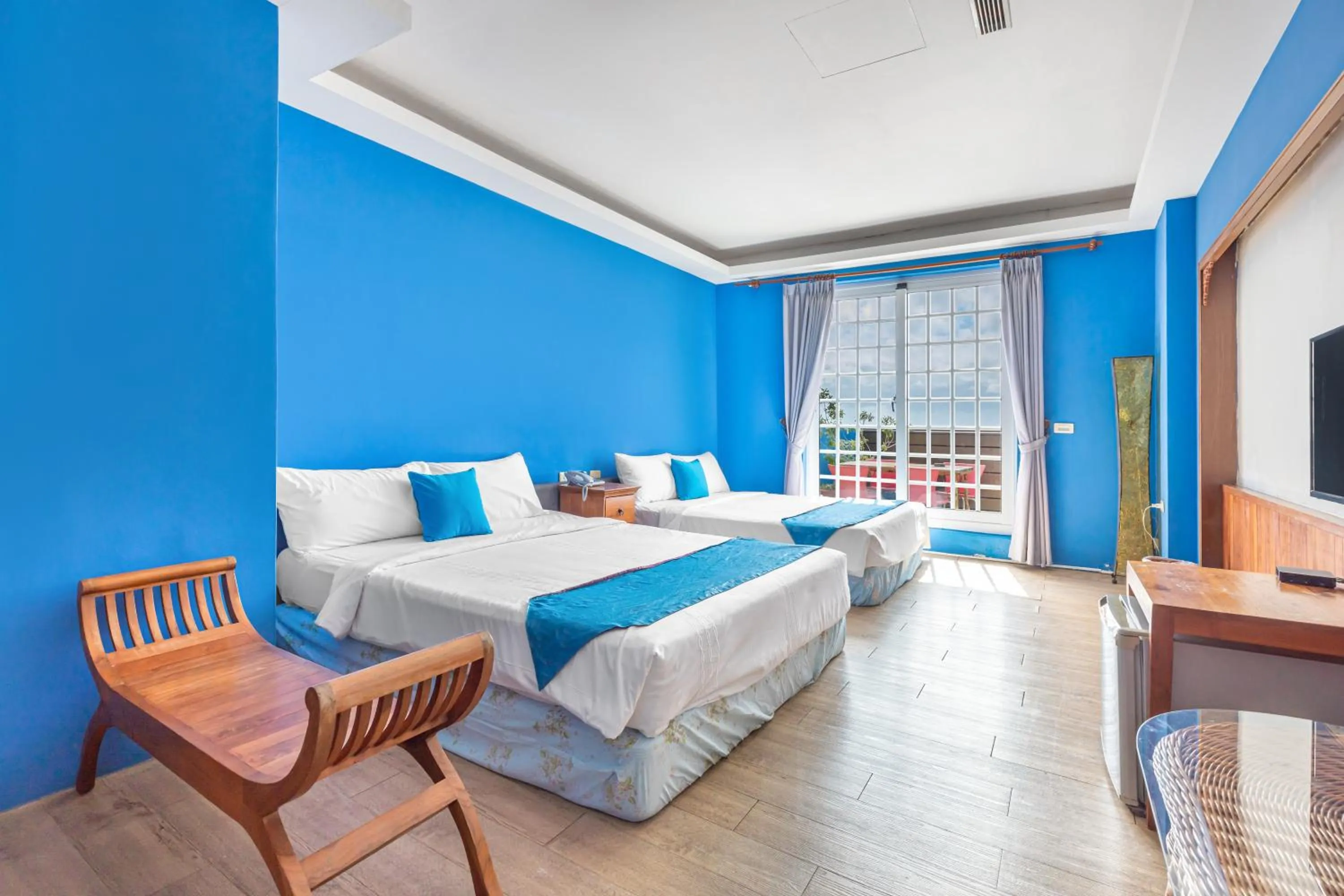 Photo of the whole room, Bed in Golden Ocean Azure Hotel