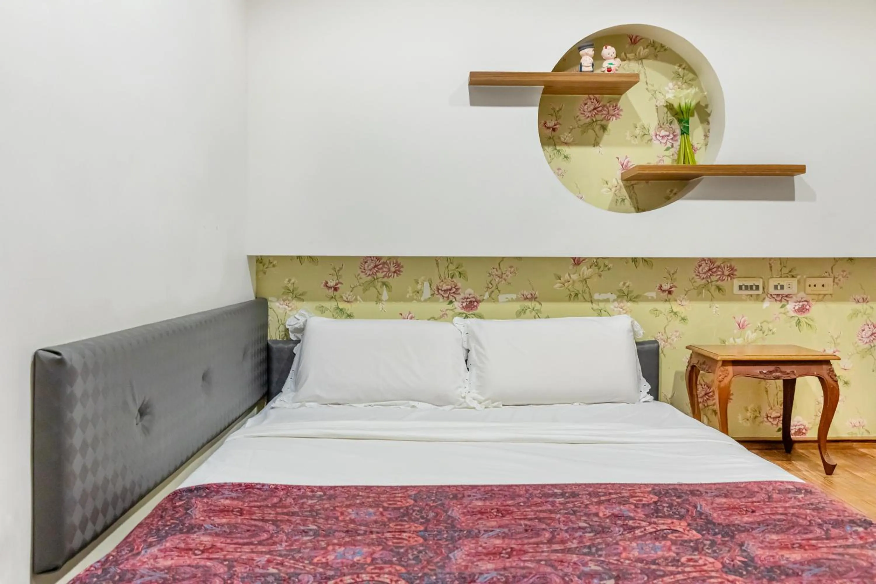 Photo of the whole room, Bed in Golden Ocean Azure Hotel