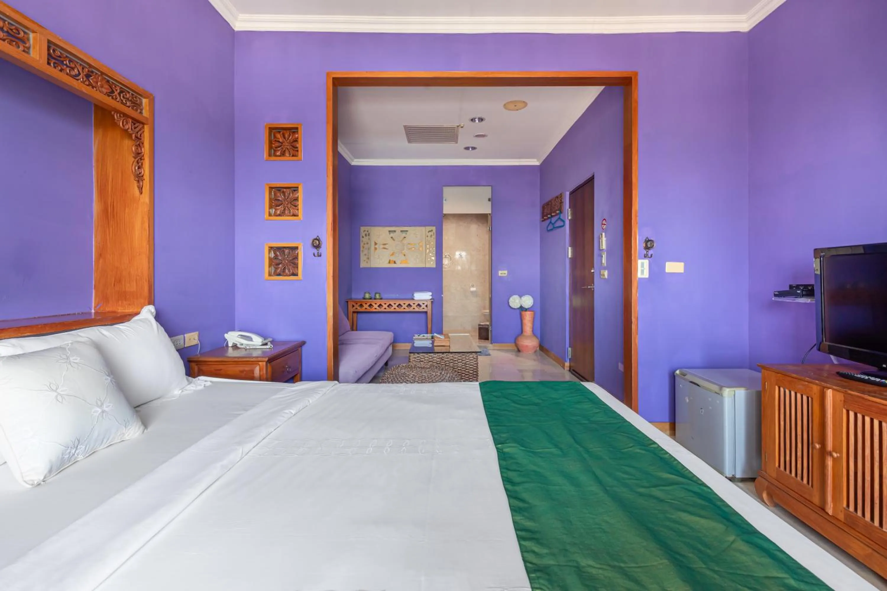 Photo of the whole room, Bed in Golden Ocean Azure Hotel