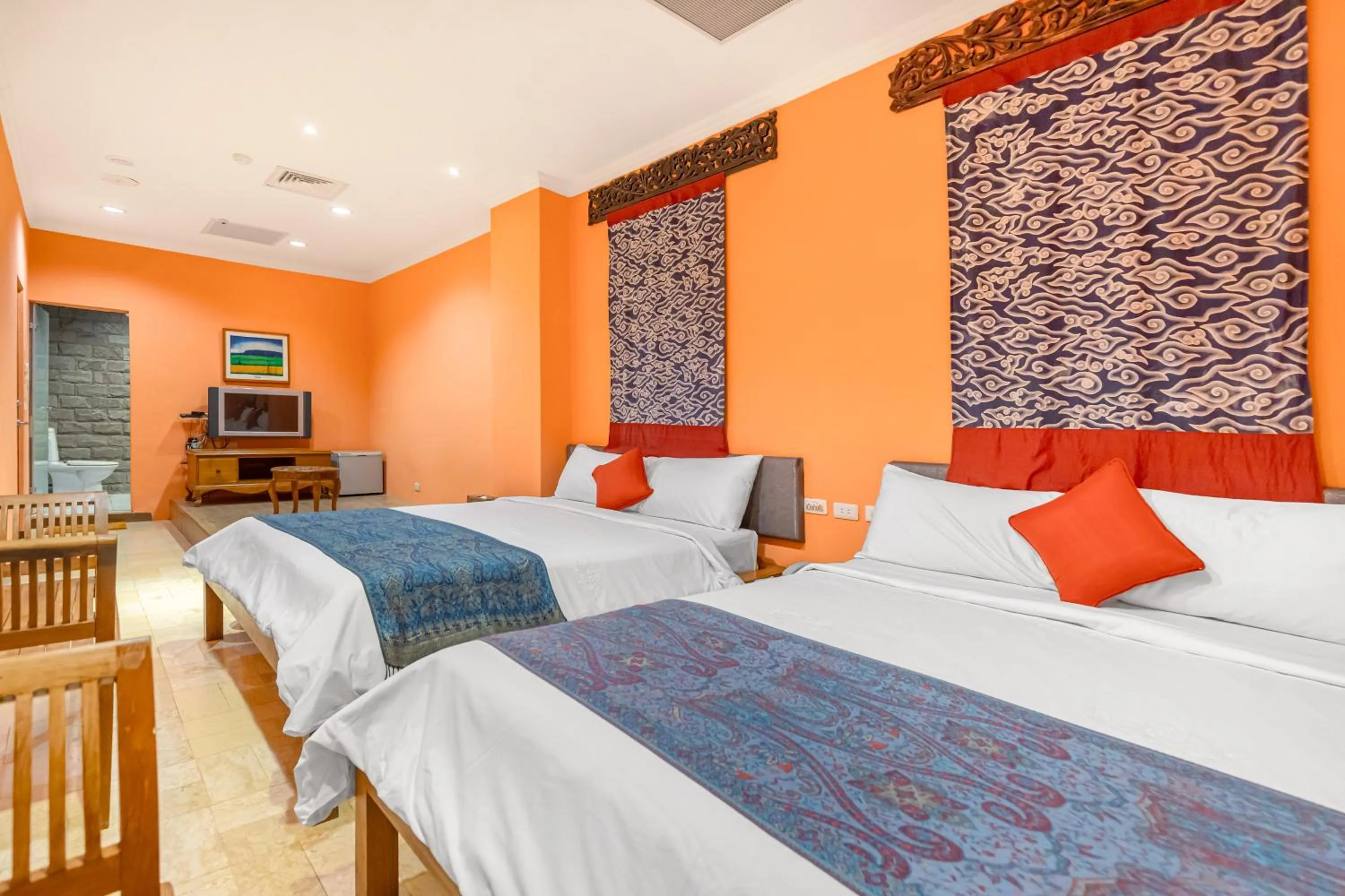 Photo of the whole room, Bed in Golden Ocean Azure Hotel