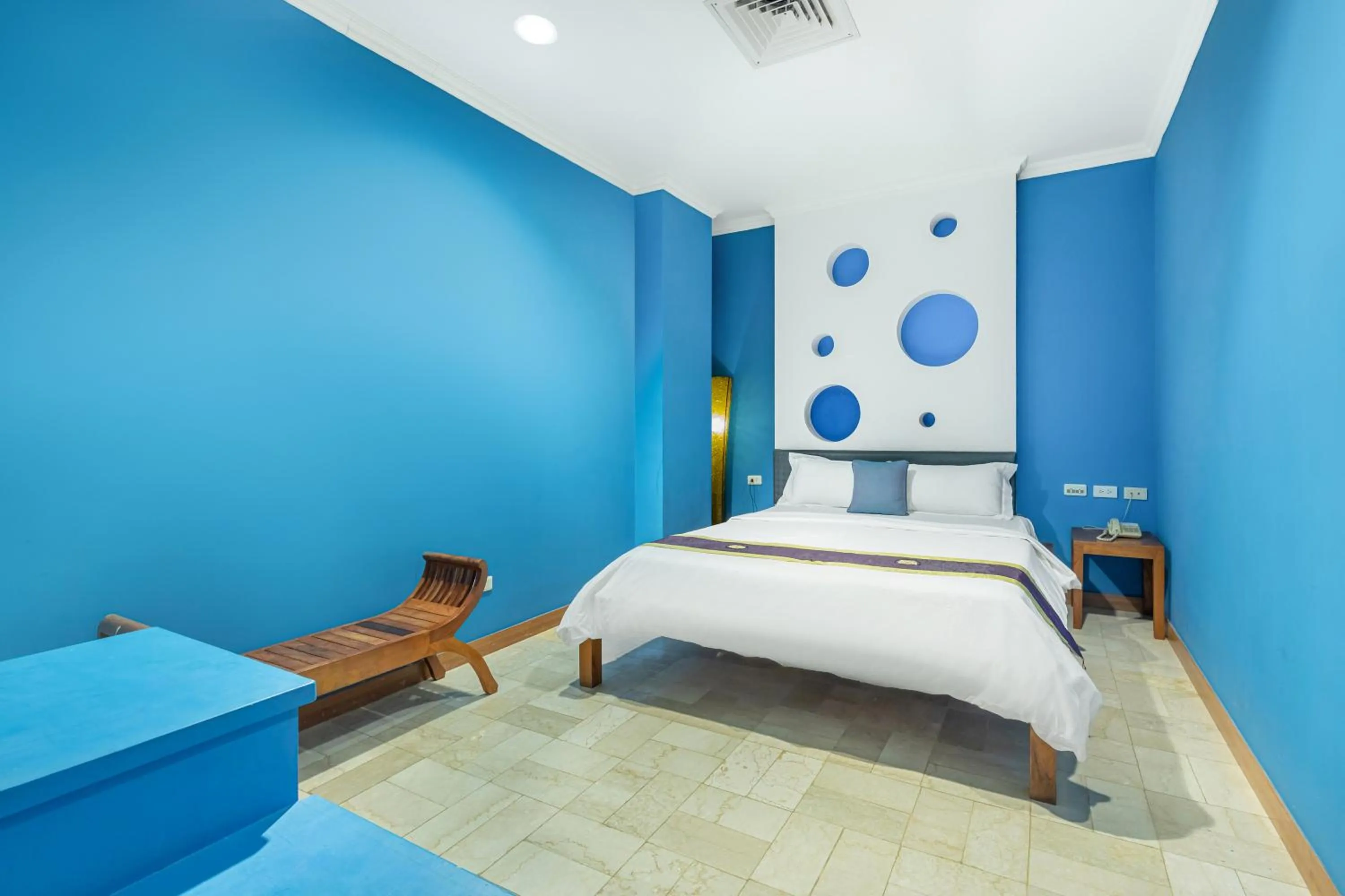 Photo of the whole room, Bed in Golden Ocean Azure Hotel