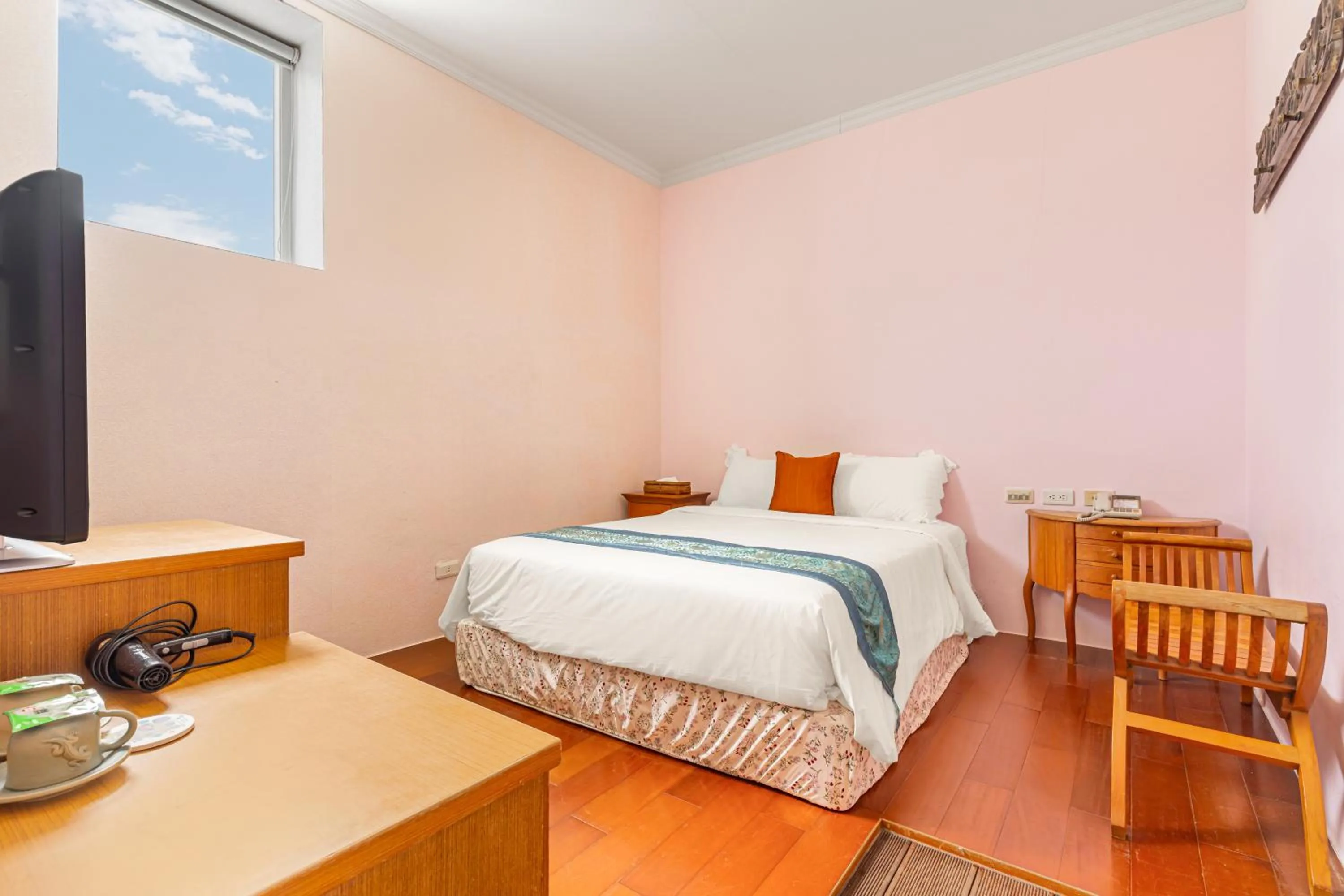 Photo of the whole room, Bed in Golden Ocean Azure Hotel