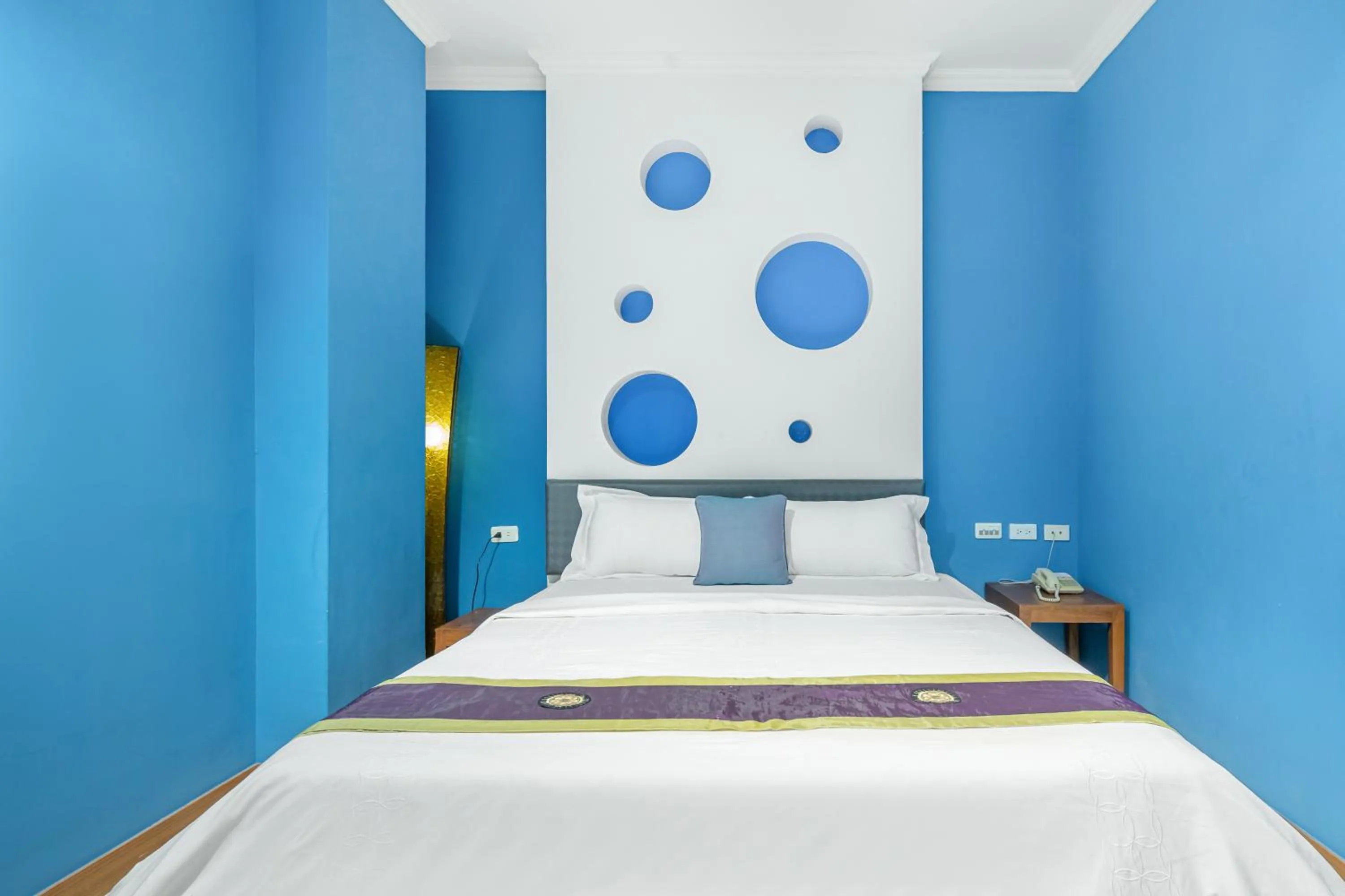 Photo of the whole room, Bed in Golden Ocean Azure Hotel