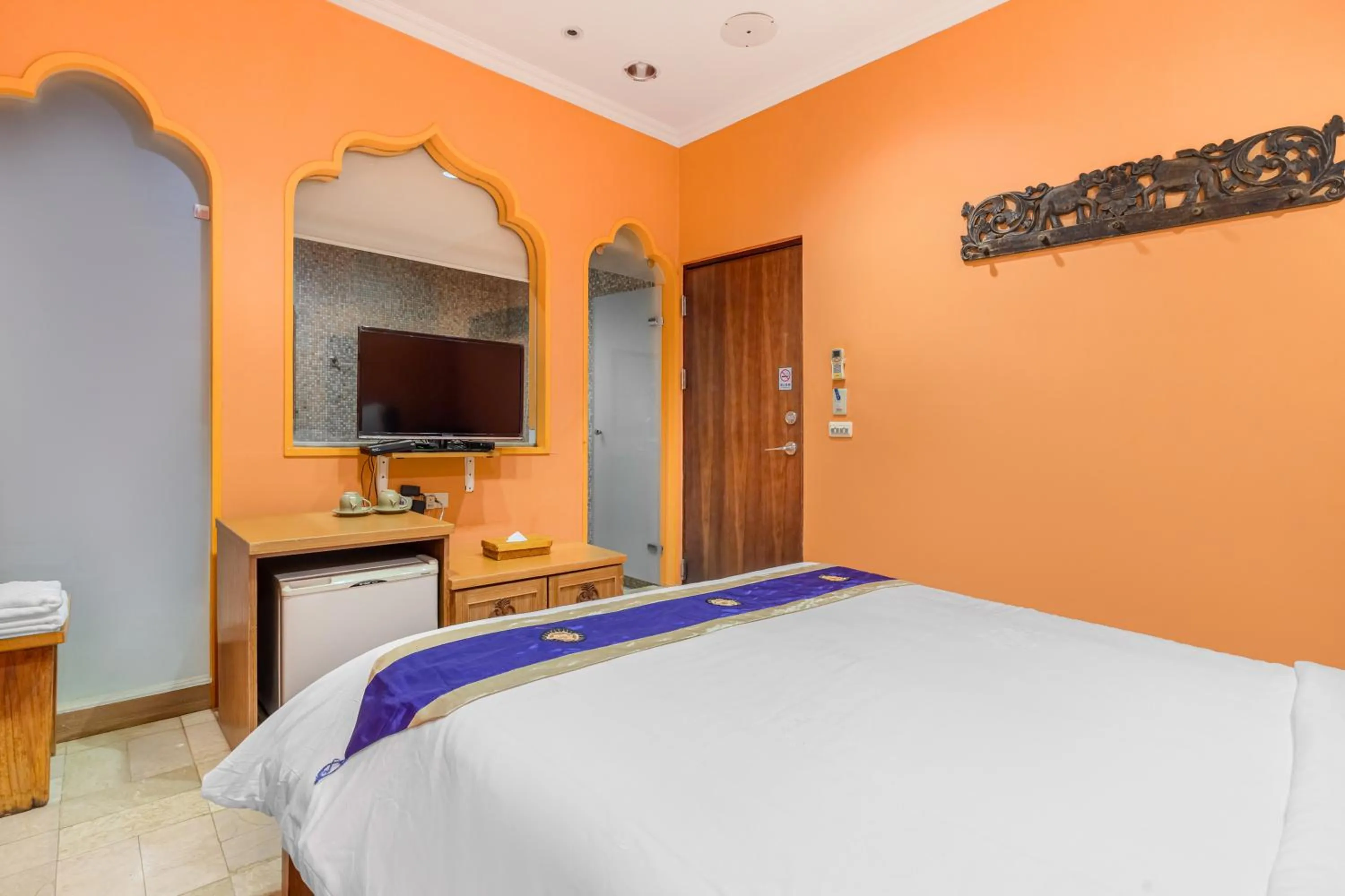 Photo of the whole room, Bed in Golden Ocean Azure Hotel