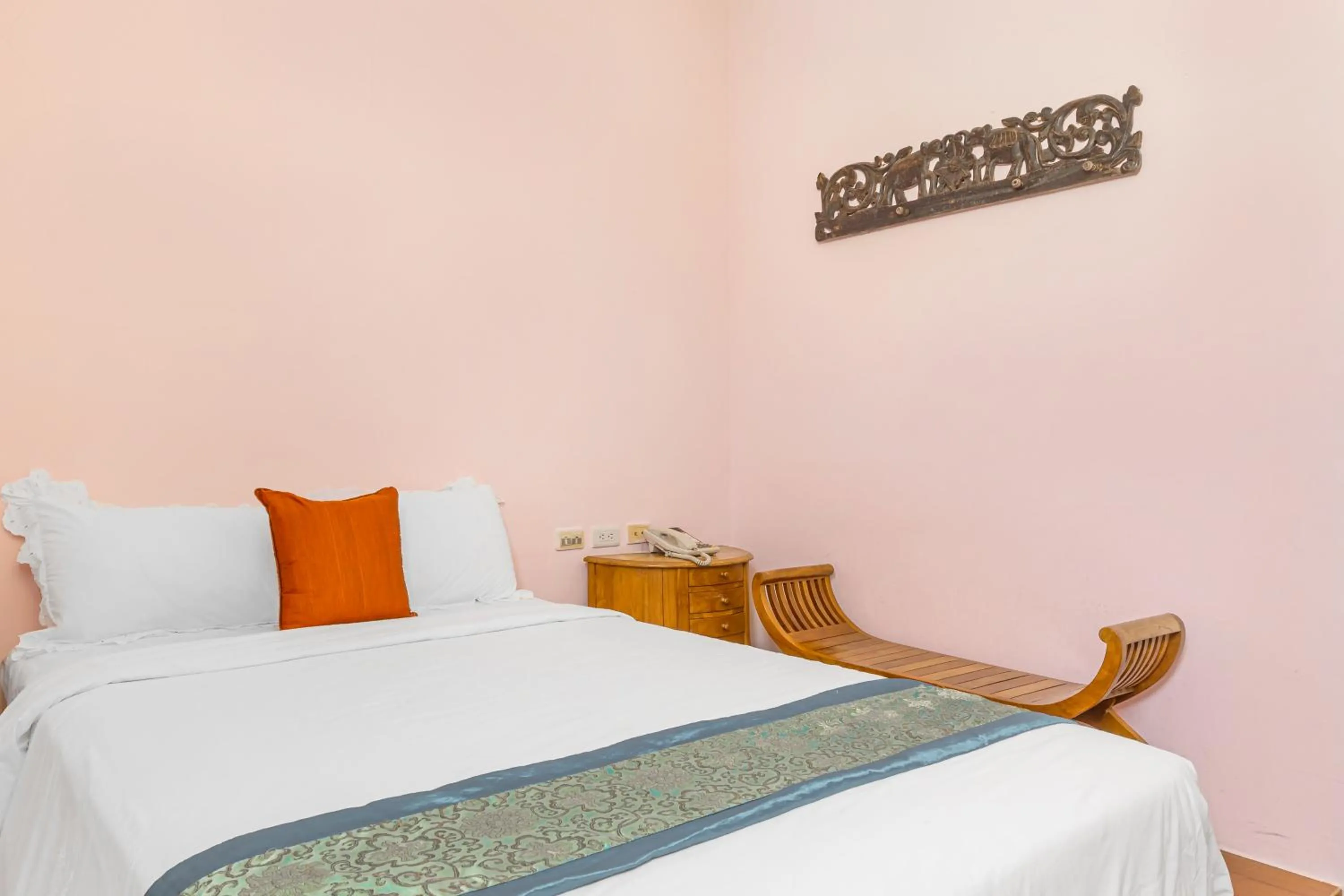 Photo of the whole room, Bed in Golden Ocean Azure Hotel