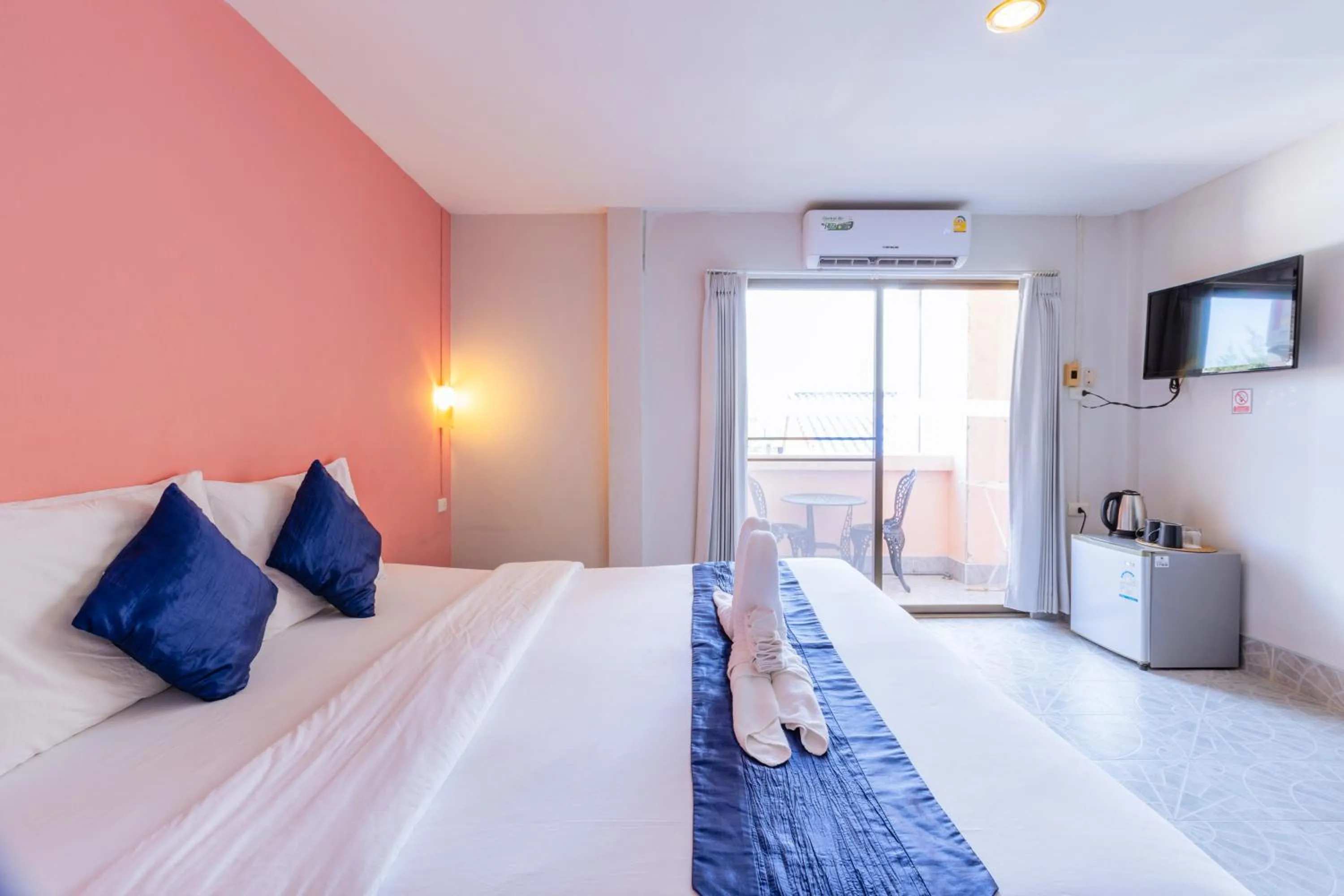 Bed in Hua Hin Star Hotel