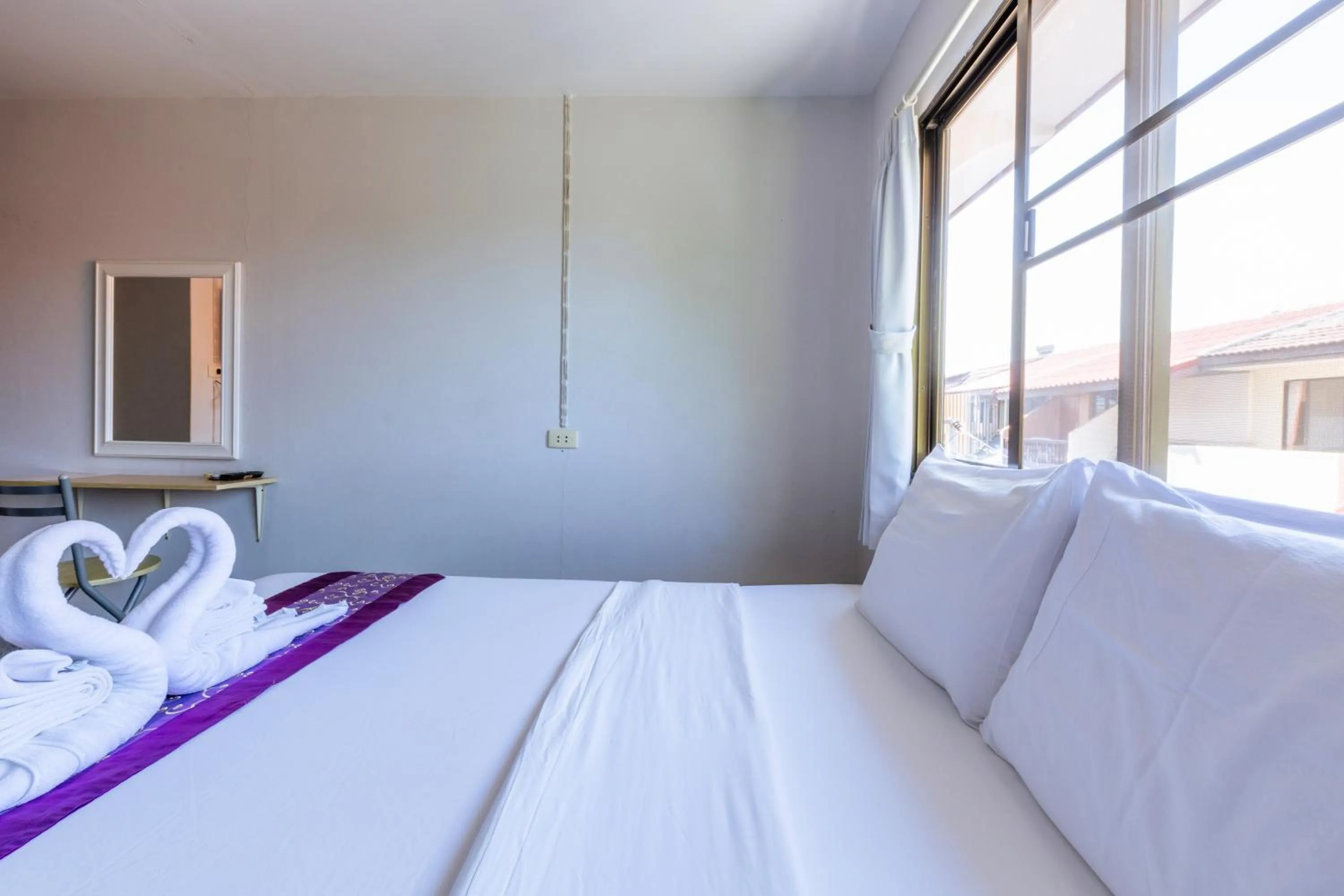 Bed in Hua Hin Star Hotel