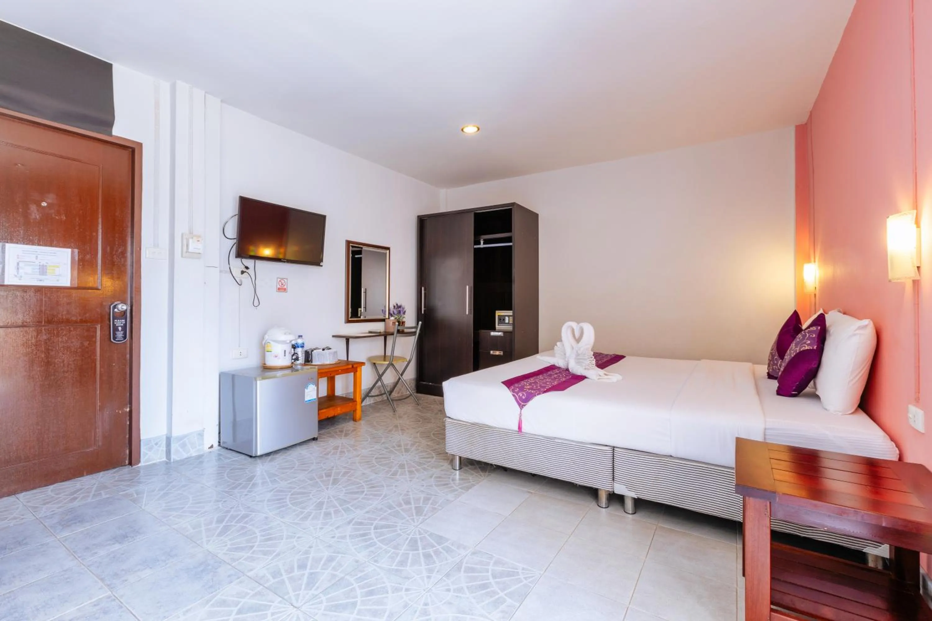 Bed in Hua Hin Star Hotel