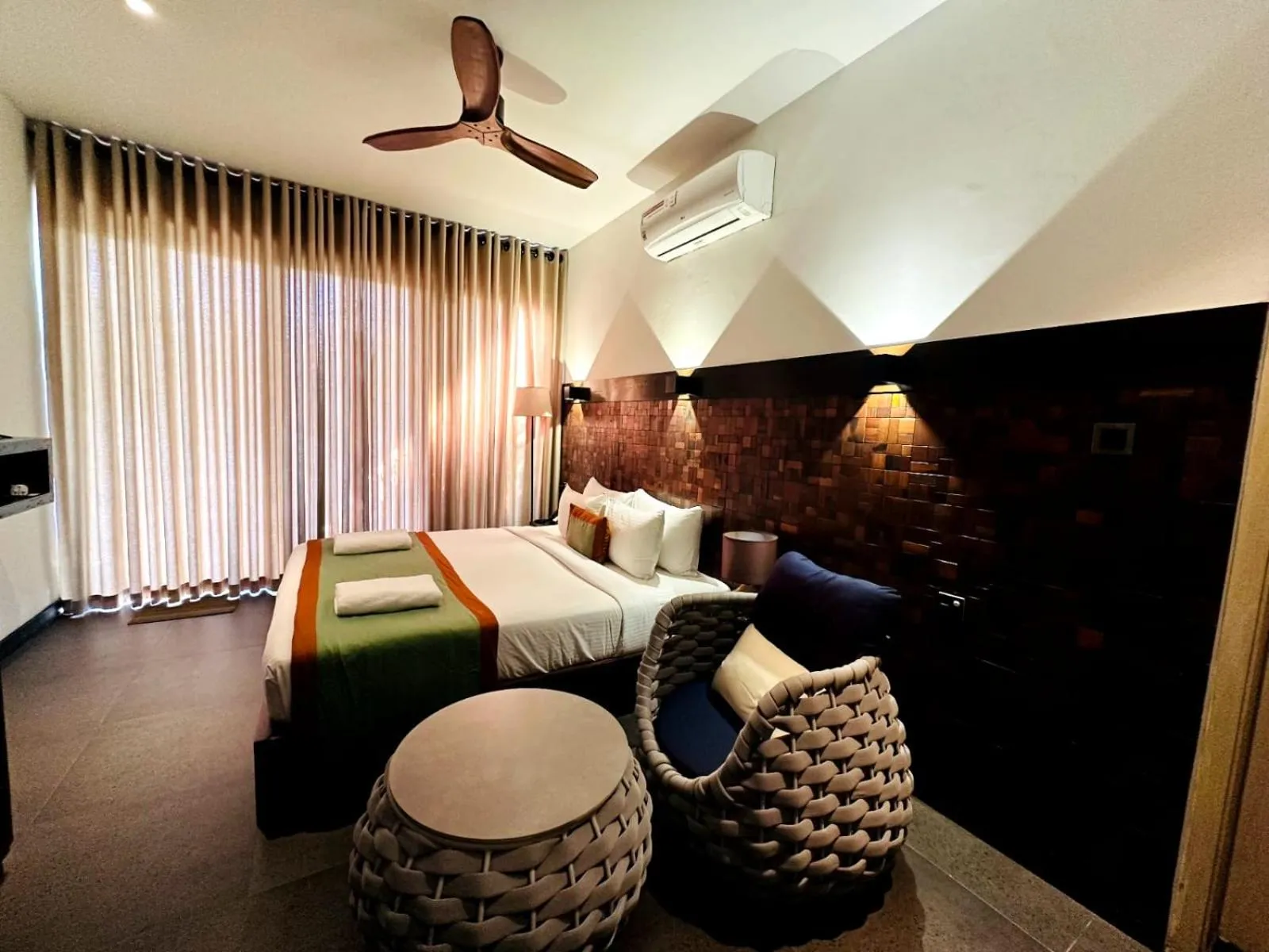 Bed in Ella Flower Garden Resort