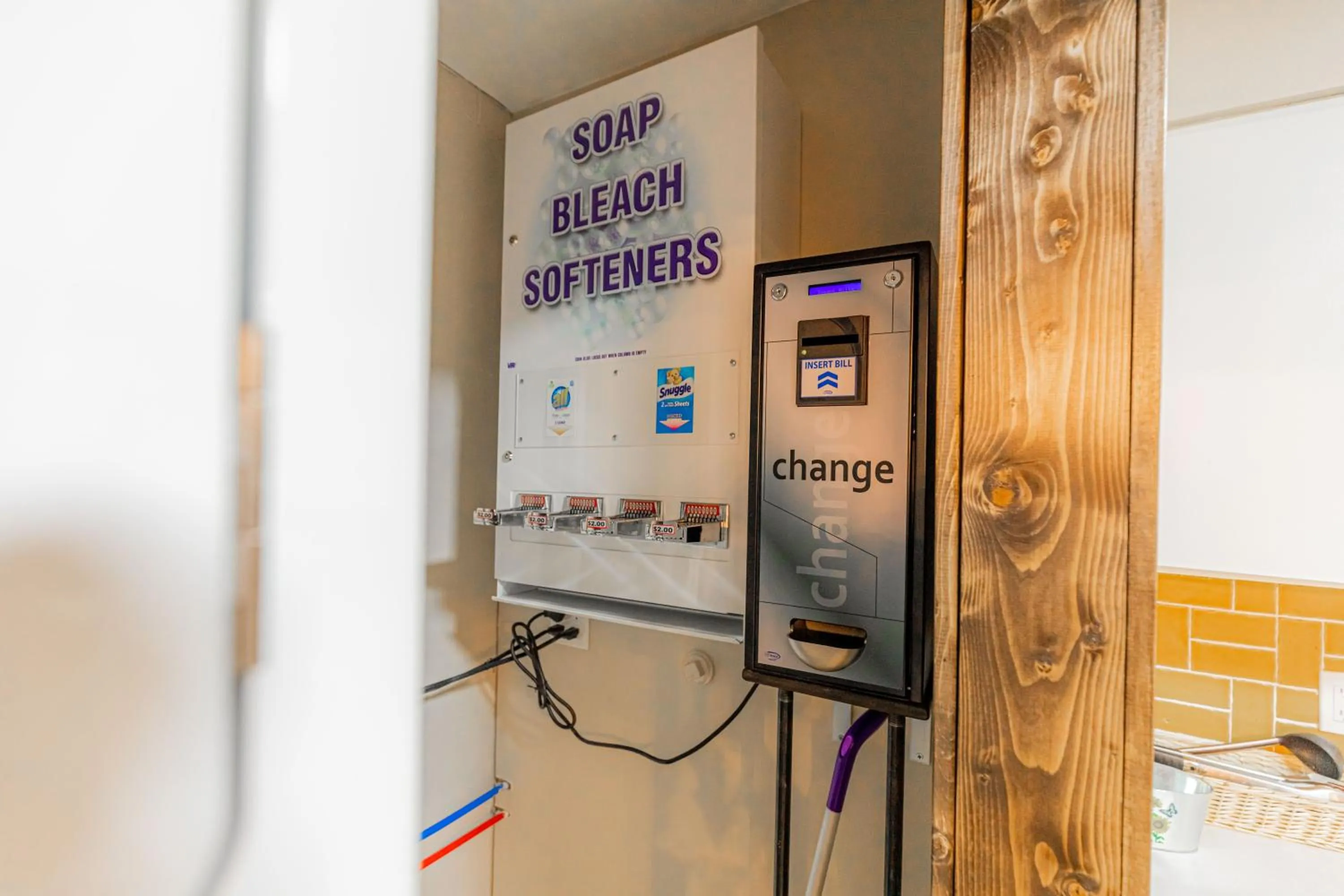 Property building in Pintler's Portal Hostel