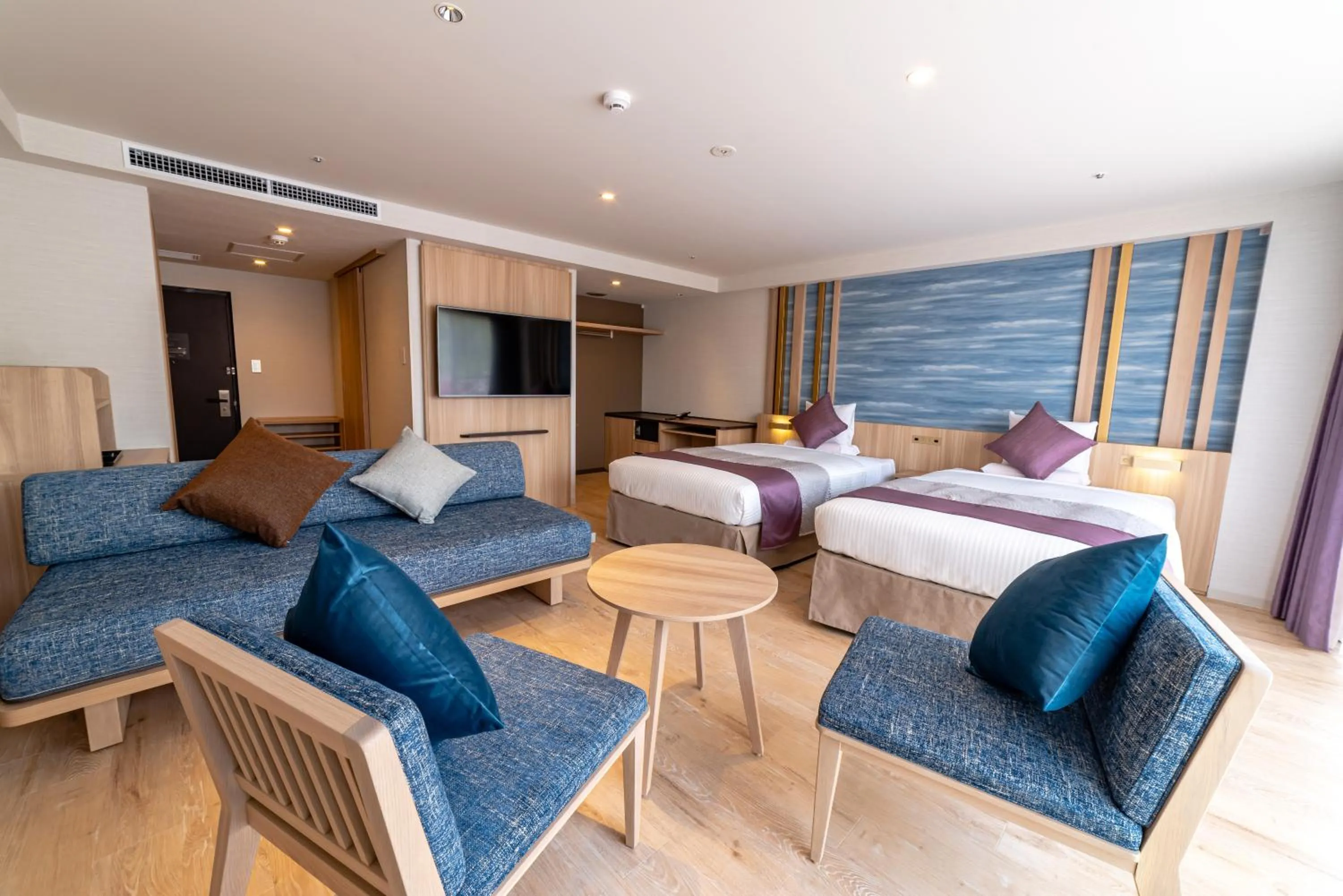 Photo of the whole room, Bed in Tateshina Grand Hotel Takinoyu