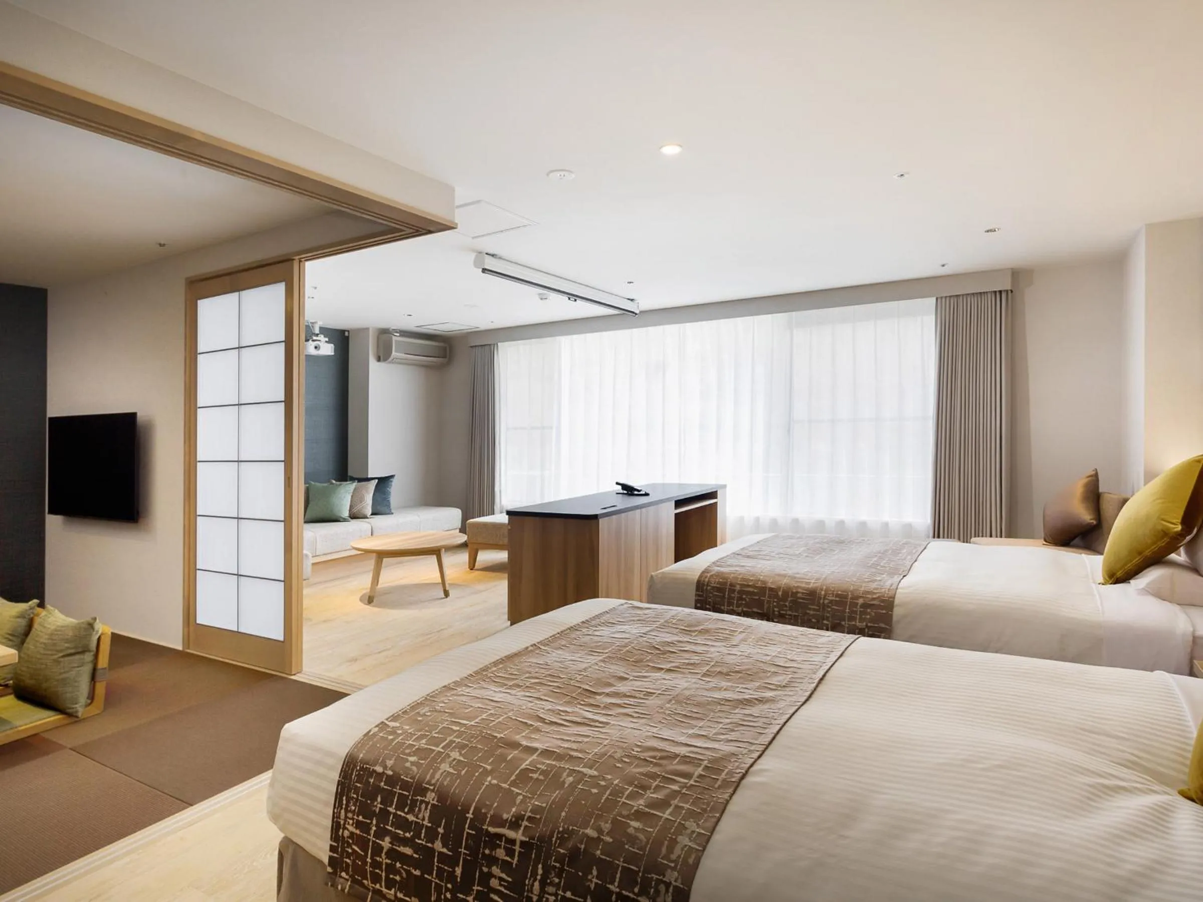Photo of the whole room, Bed in Tateshina Grand Hotel Takinoyu