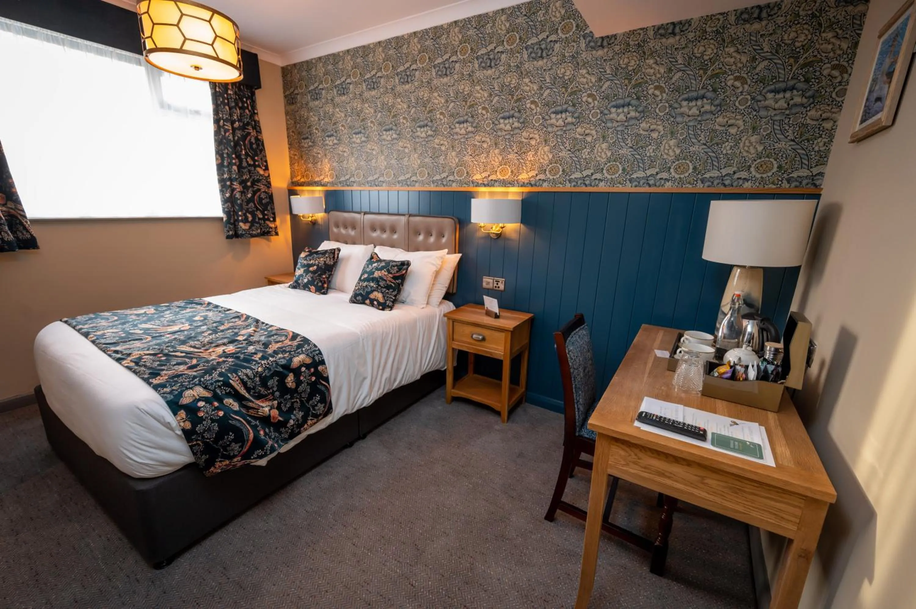 Bed in Riverside Hotel by Chef & Brewer Collection