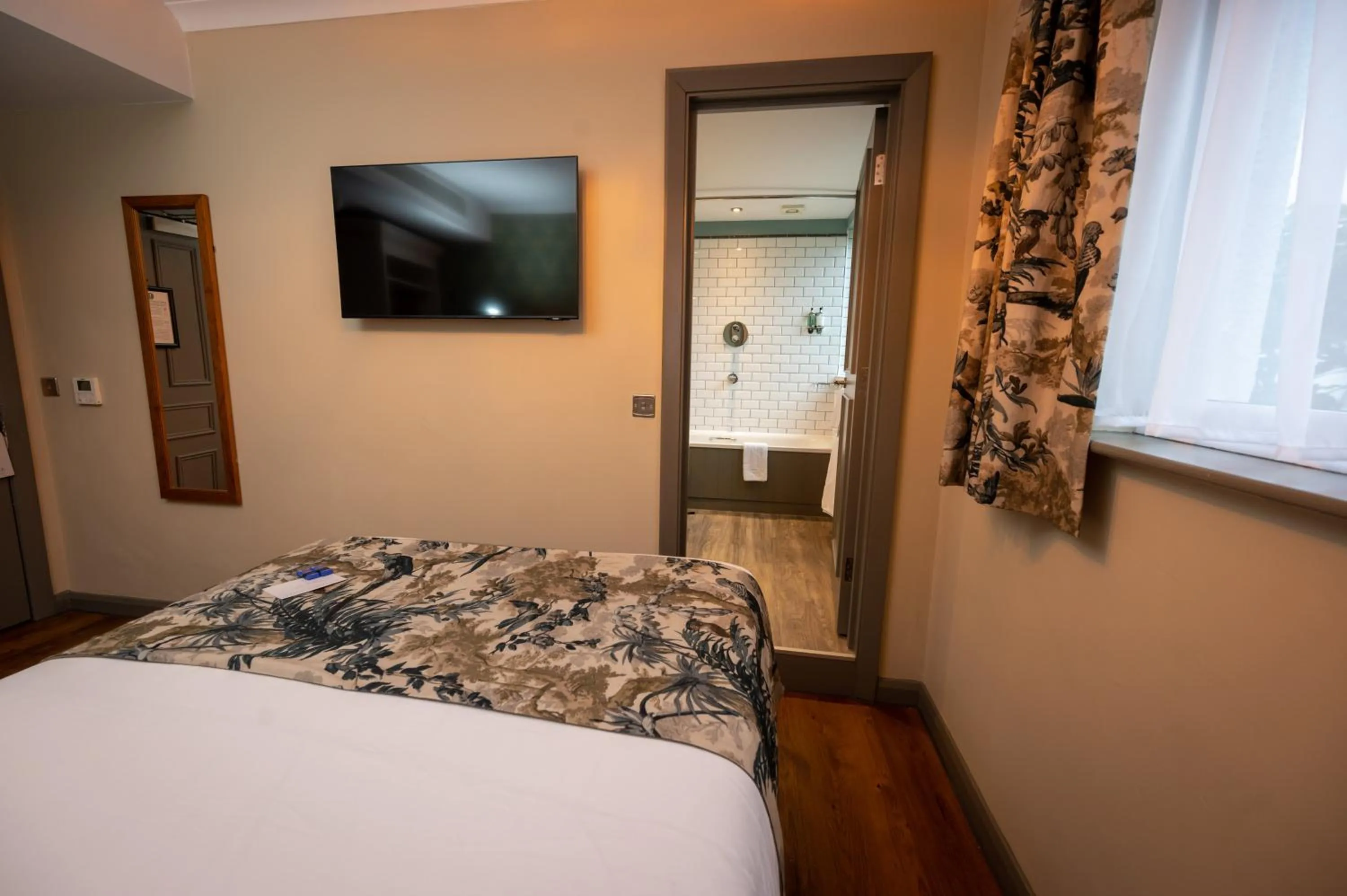 Bed in Riverside Hotel by Chef & Brewer Collection