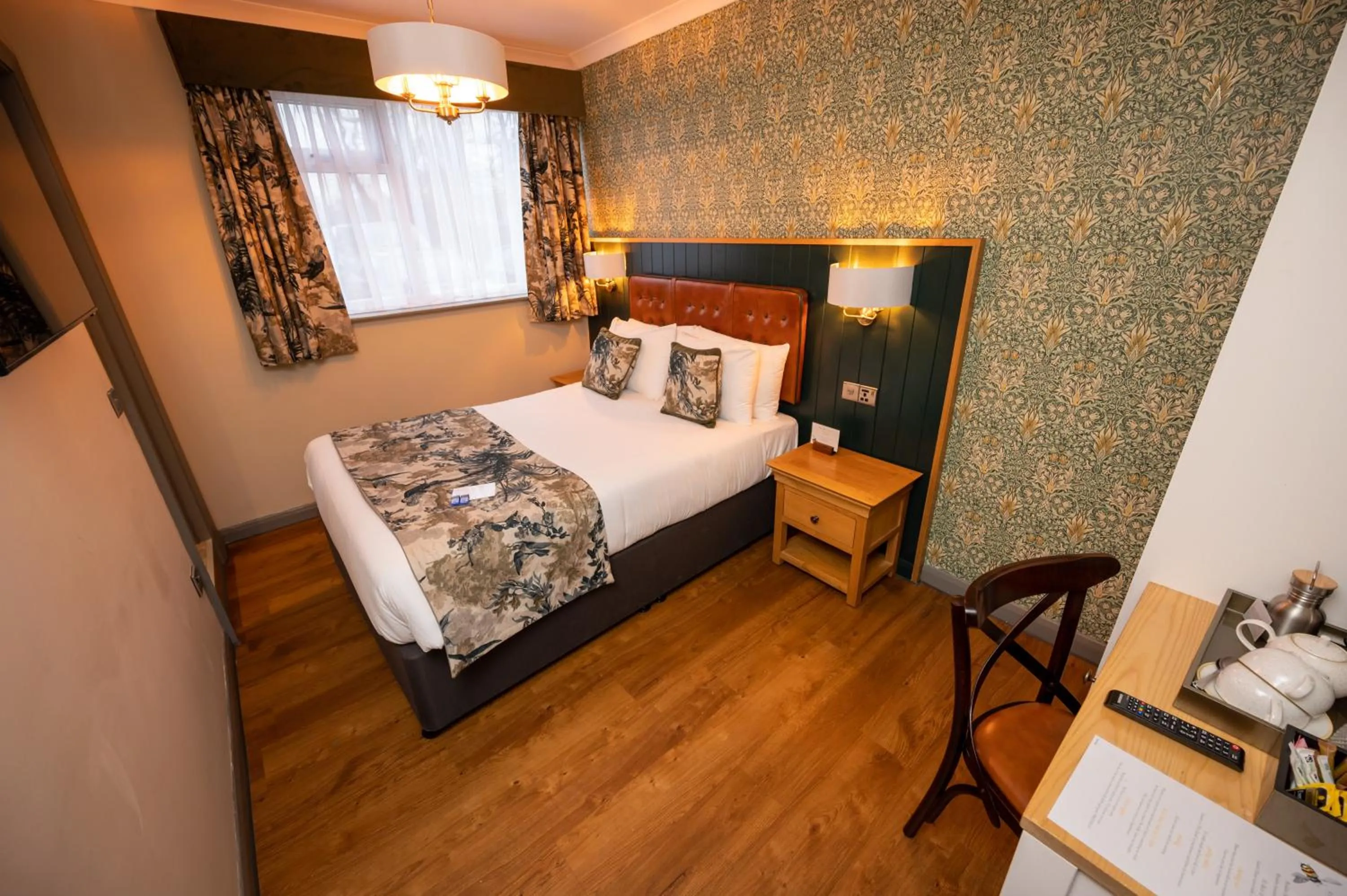 Bed in Riverside Hotel by Chef & Brewer Collection