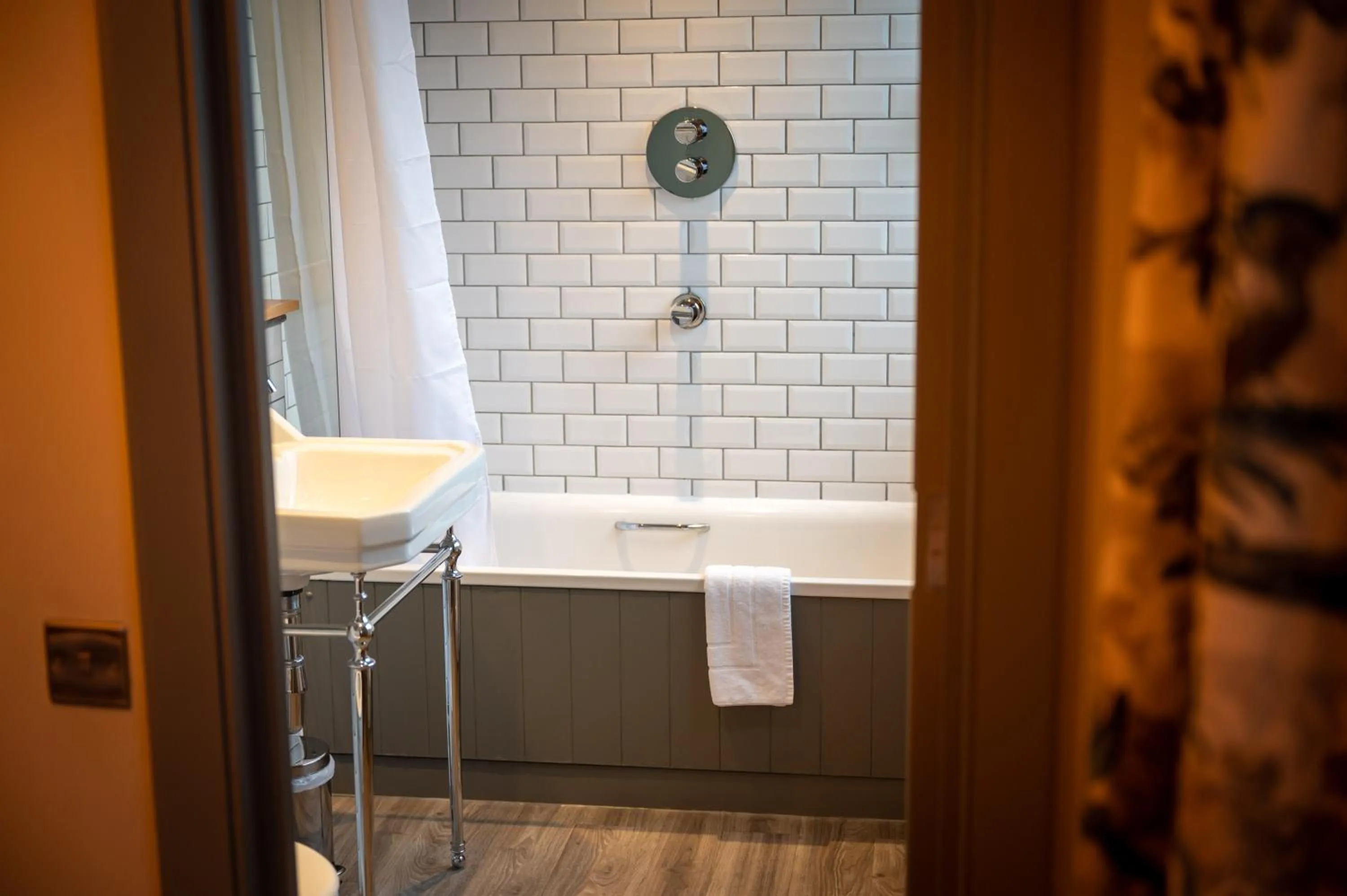 Riverside Hotel by Chef & Brewer Collection