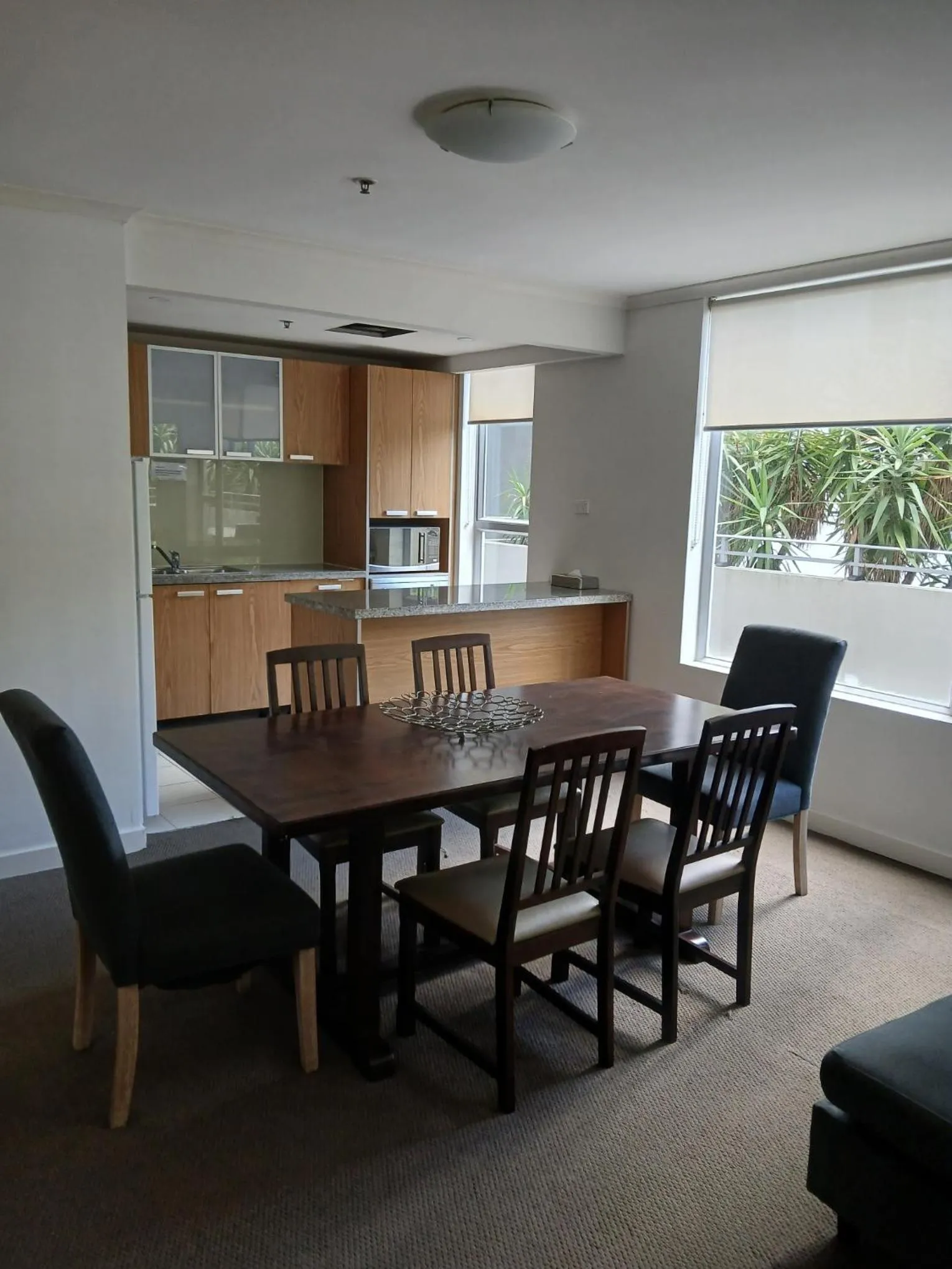 Kitchen or kitchenette in Newcastle Central Plaza Apartment Hotel Official
