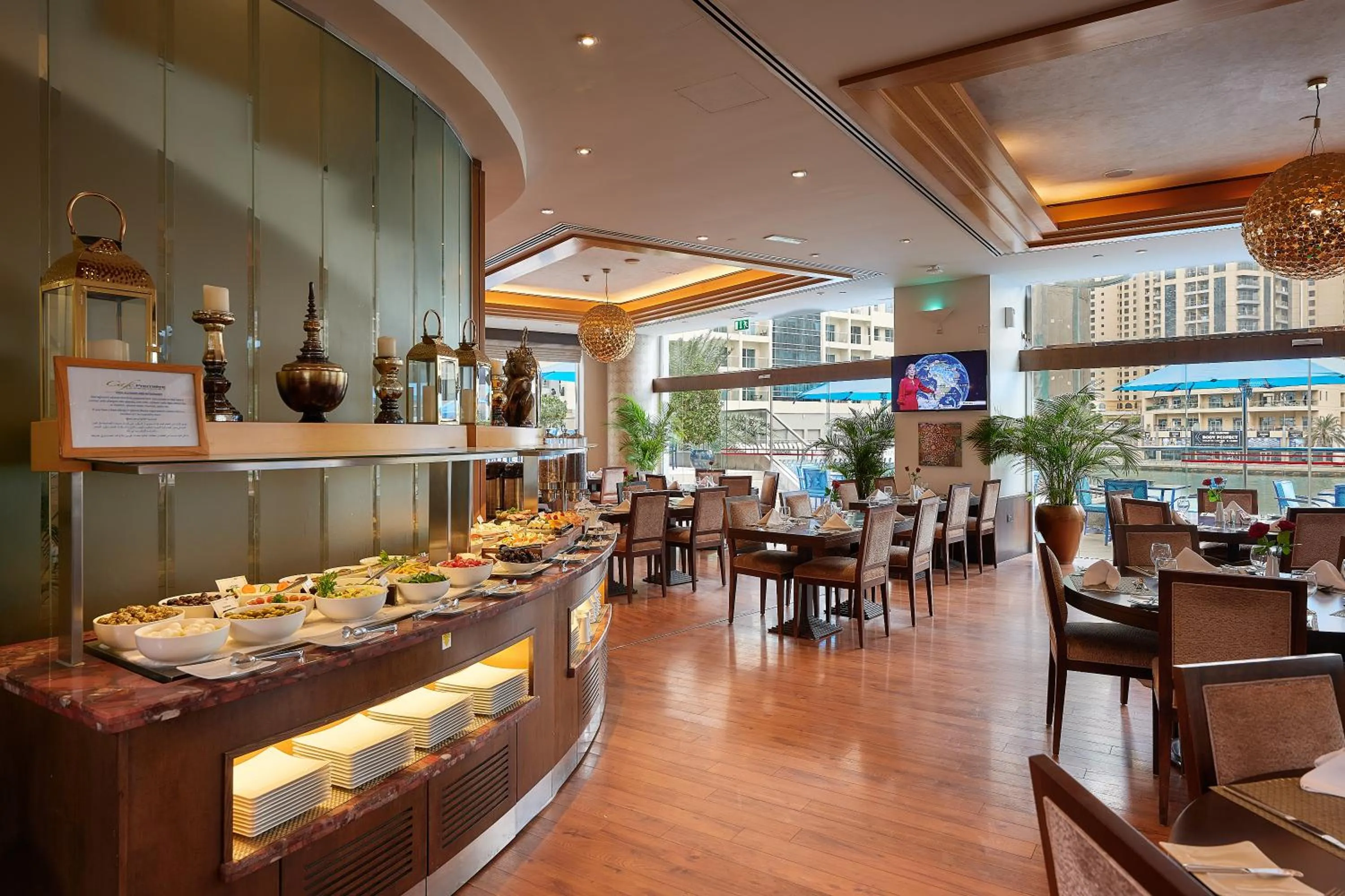 Restaurant/places to eat in City Premiere Marina Hotel Apartments