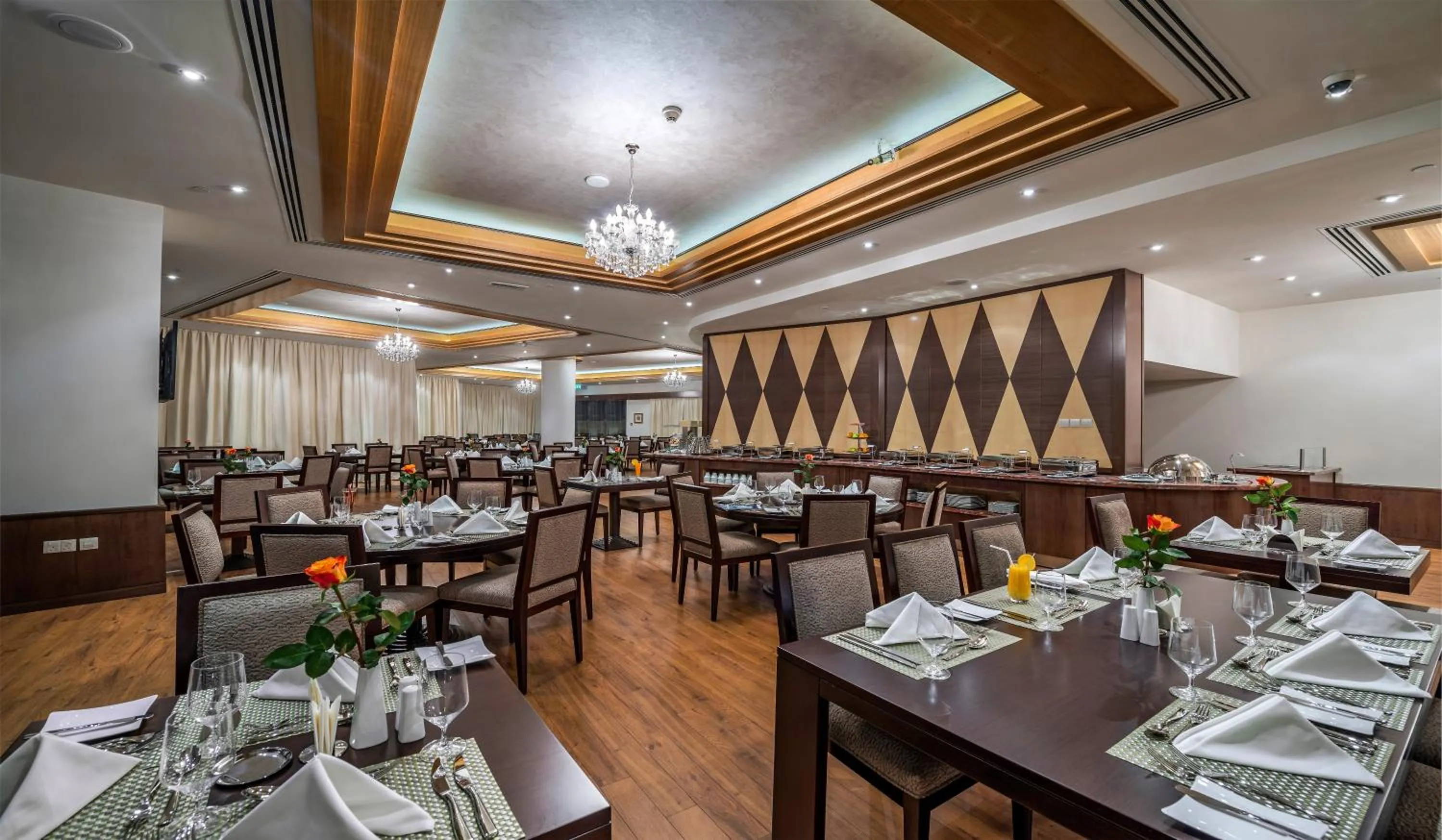 Restaurant/places to eat in City Premiere Marina Hotel Apartments