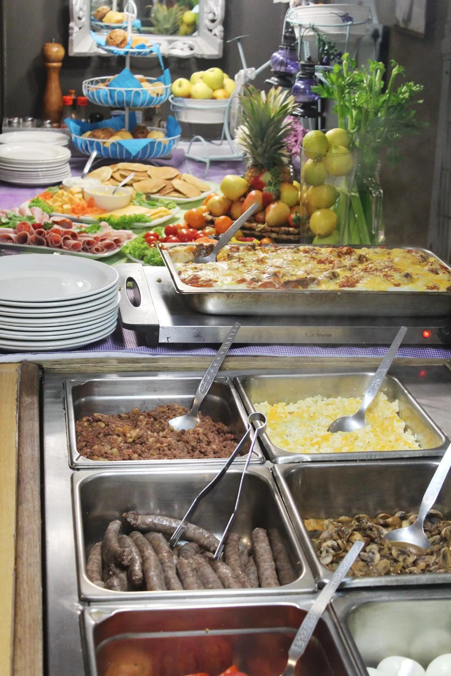 Restaurant/places to eat in Oceans Hotel & Self Catering