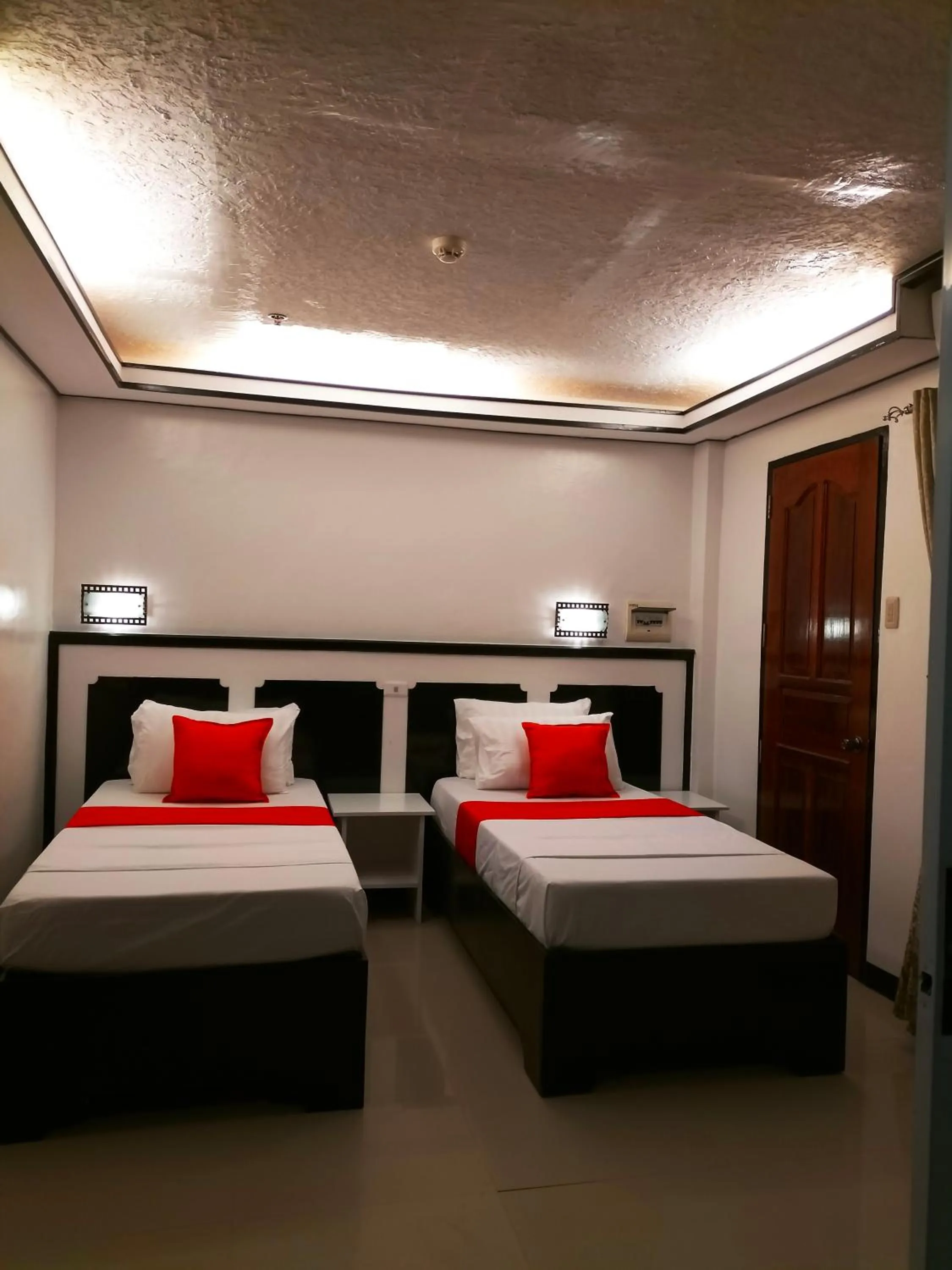 Bedroom, Bed in Orange Pearl Beach Resort