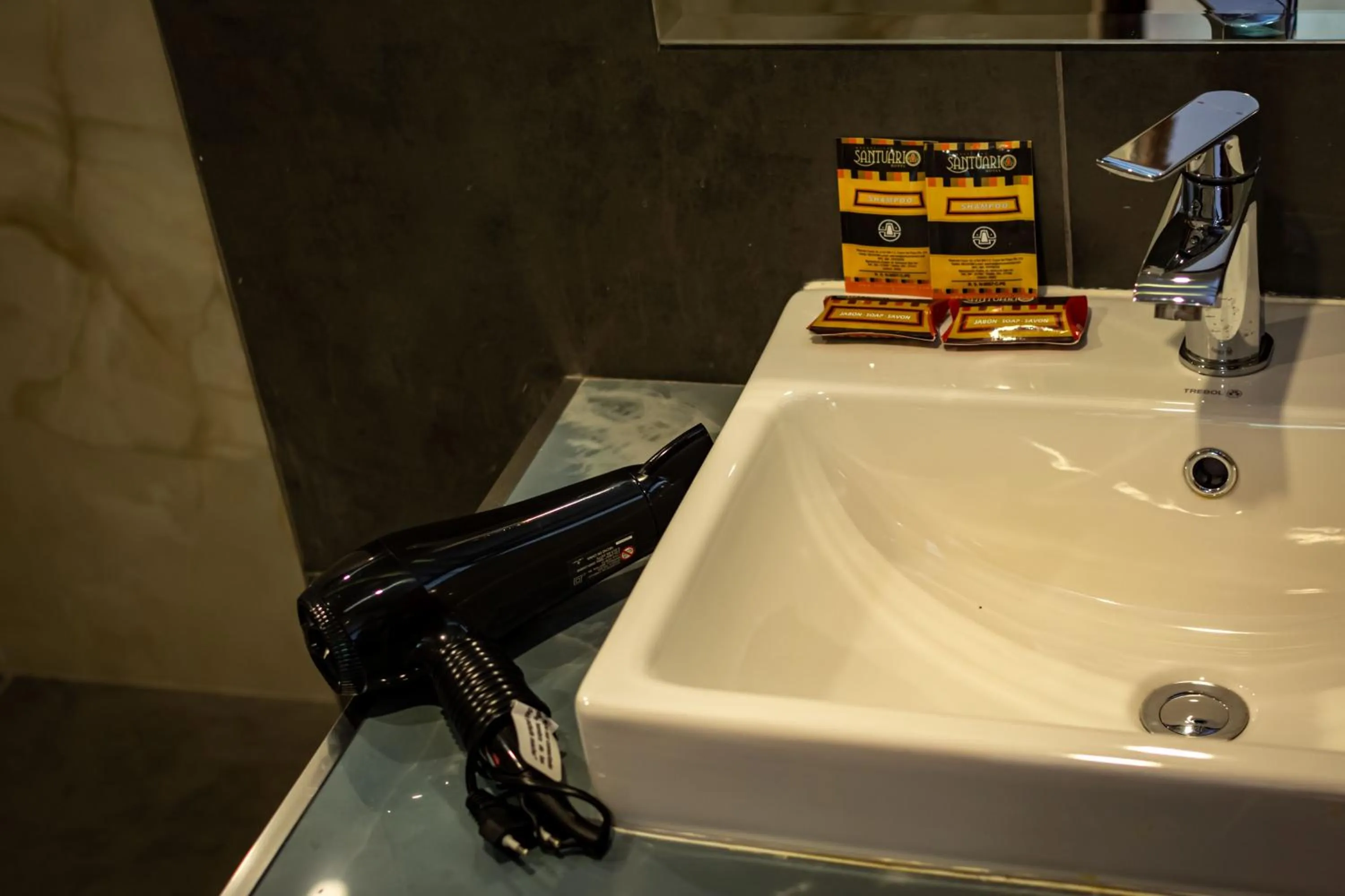 Bathroom in Santuario Machupicchu