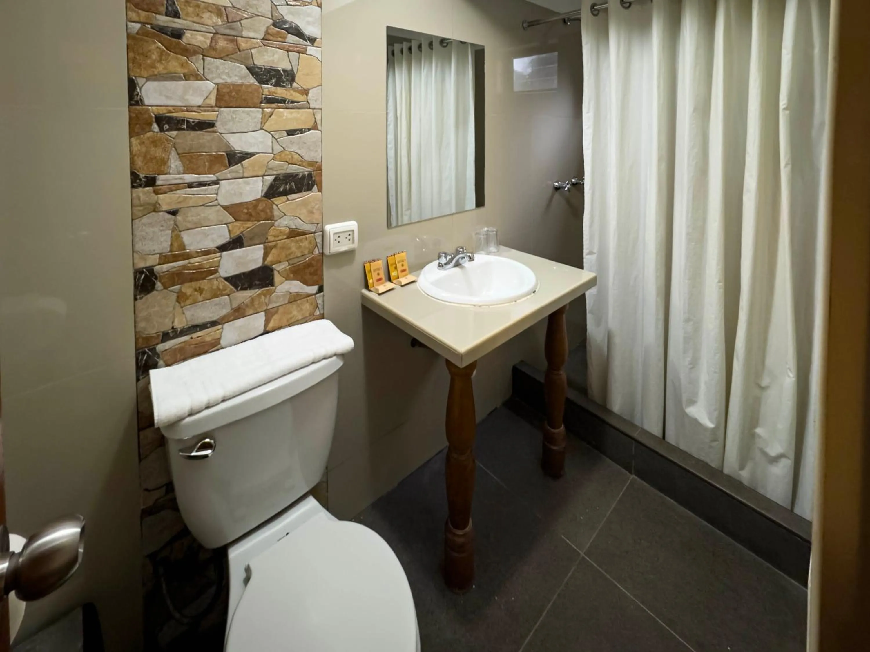 Toilet in Santuario Machupicchu