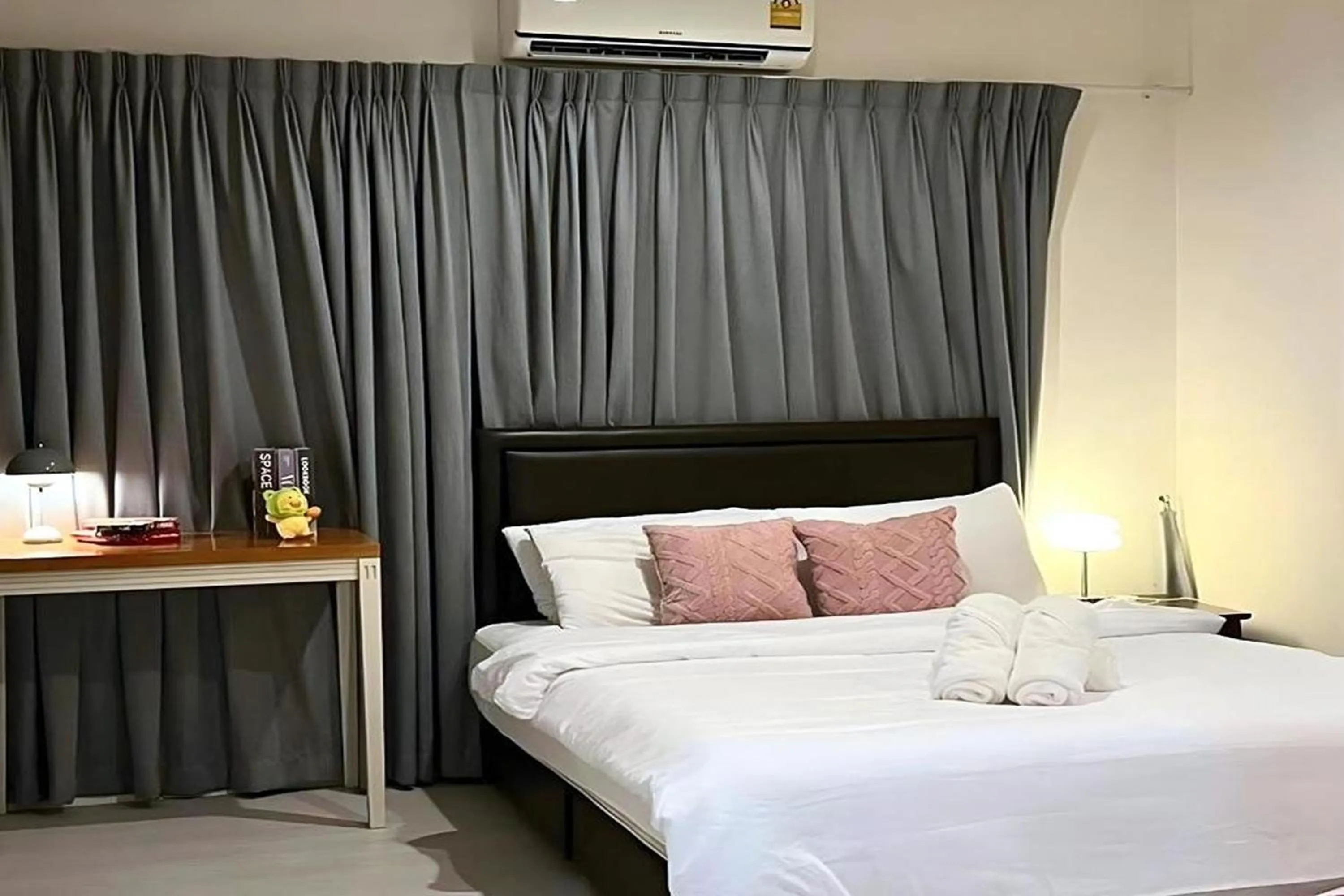 Bed in BM Pool Villa Pattaya