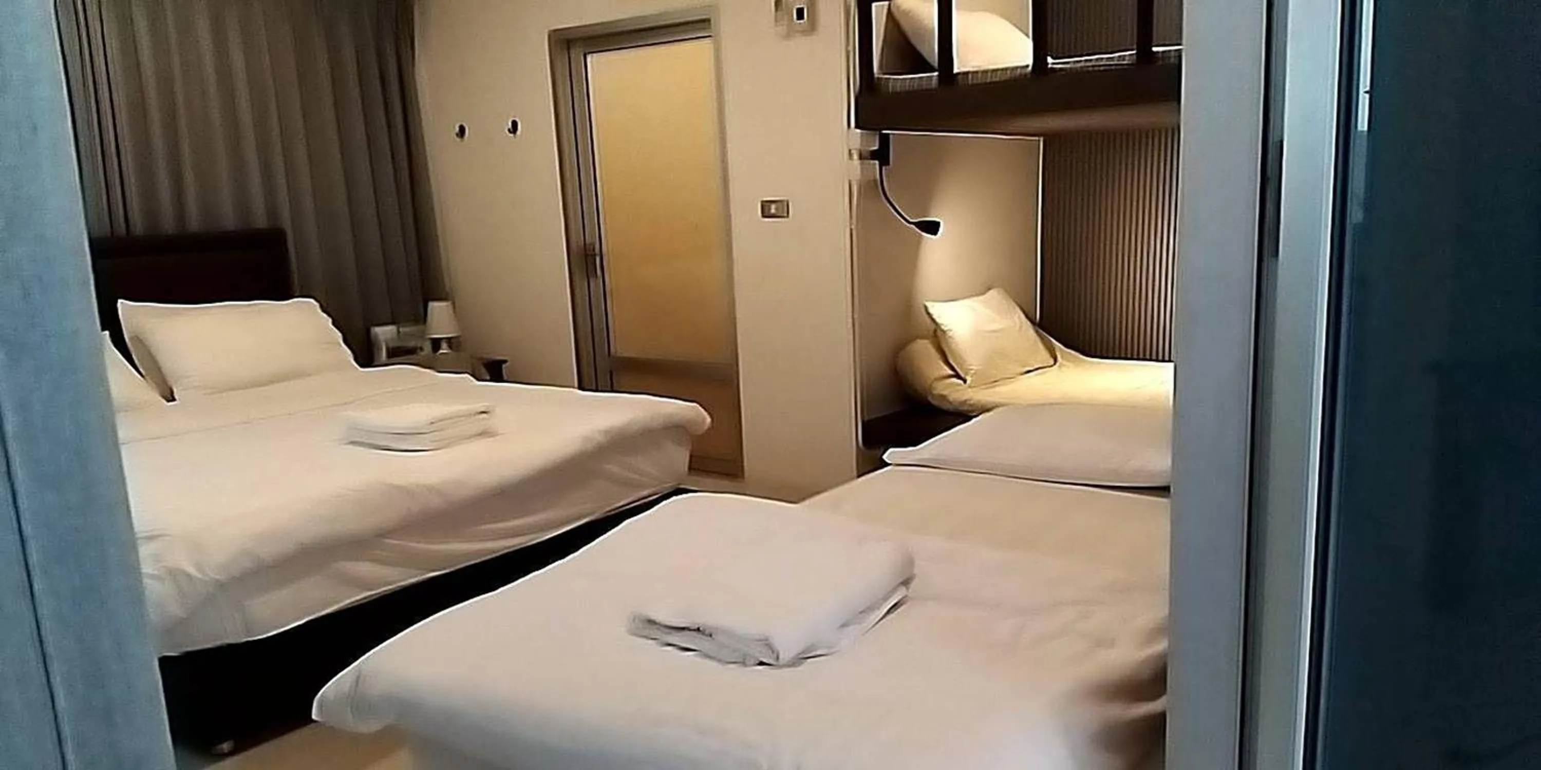 Bed in BM Pool Villa Pattaya