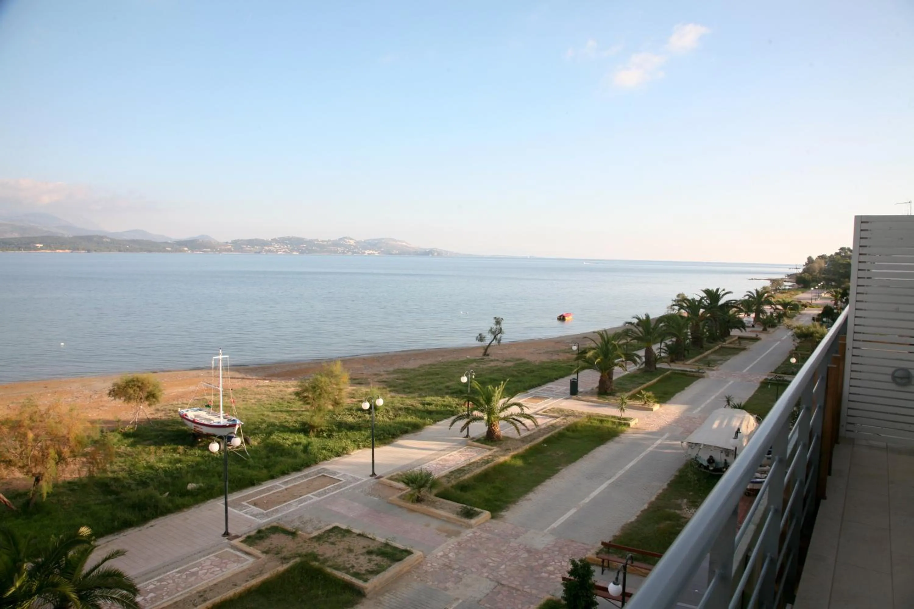 Day in Aura Boutique