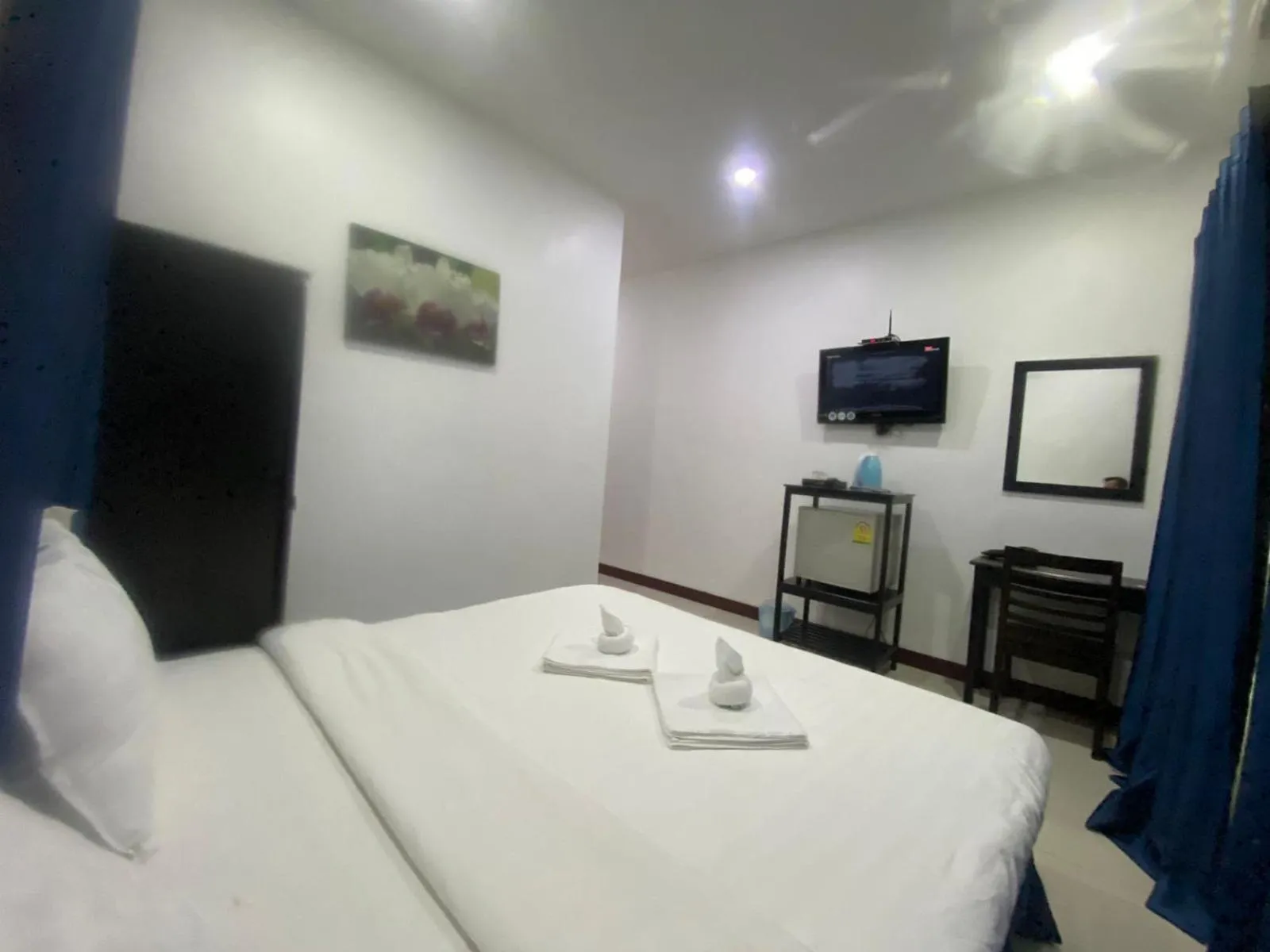 Bed in SUBINH HOTEL AND RESTAURANT