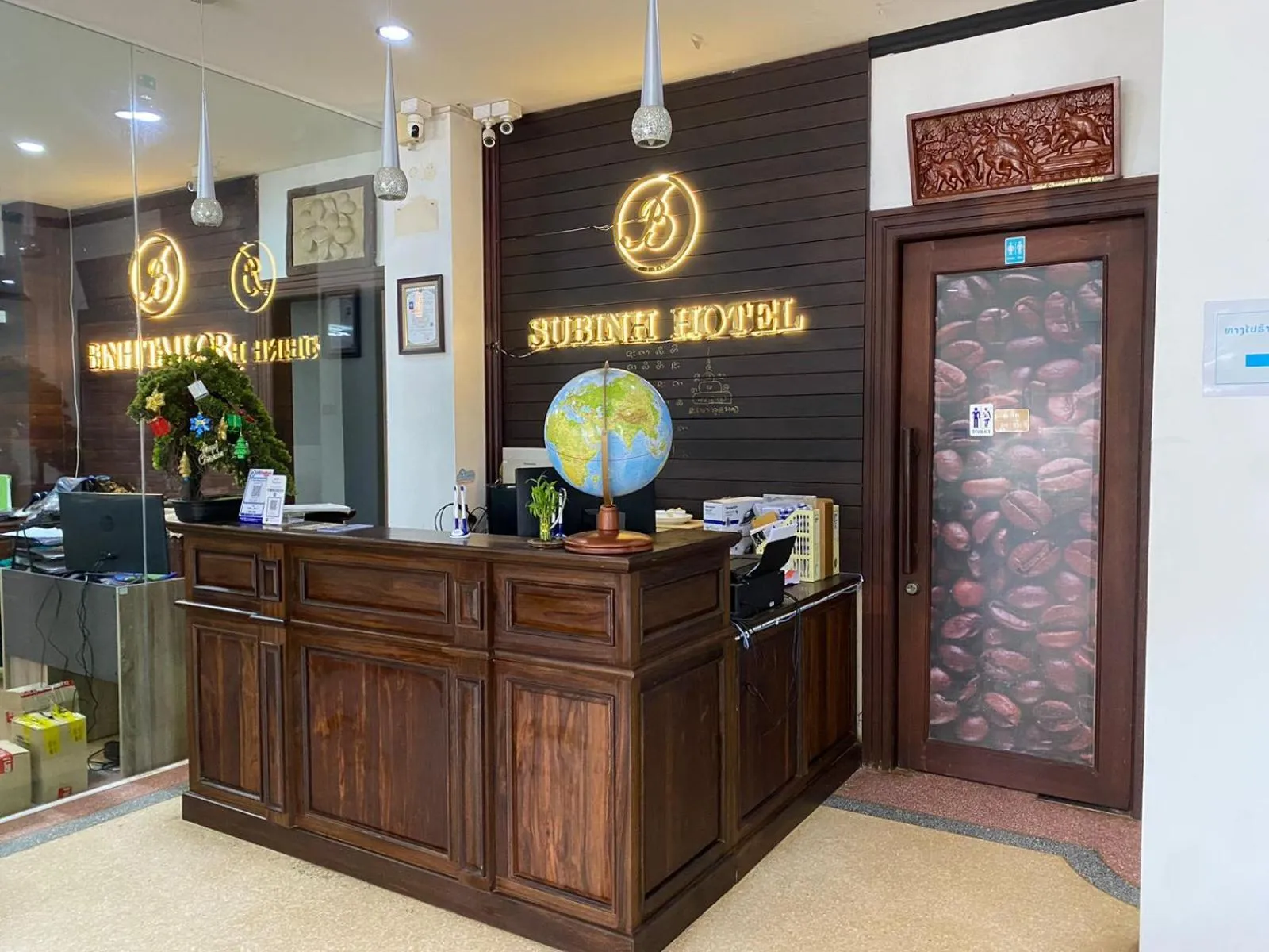 Lobby or reception in SUBINH HOTEL AND RESTAURANT