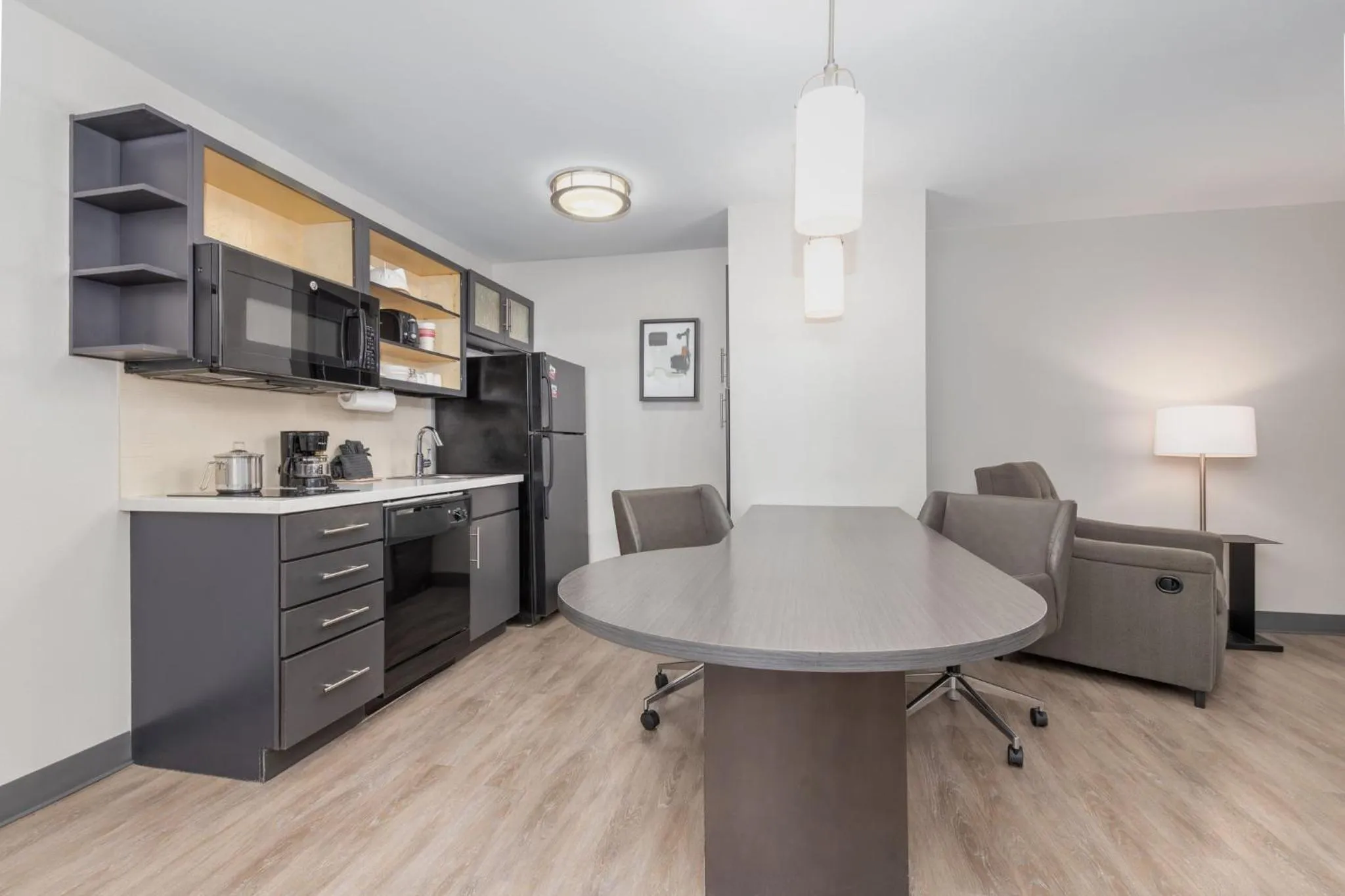 Photo of the whole room in Candlewood Suites Midland by IHG