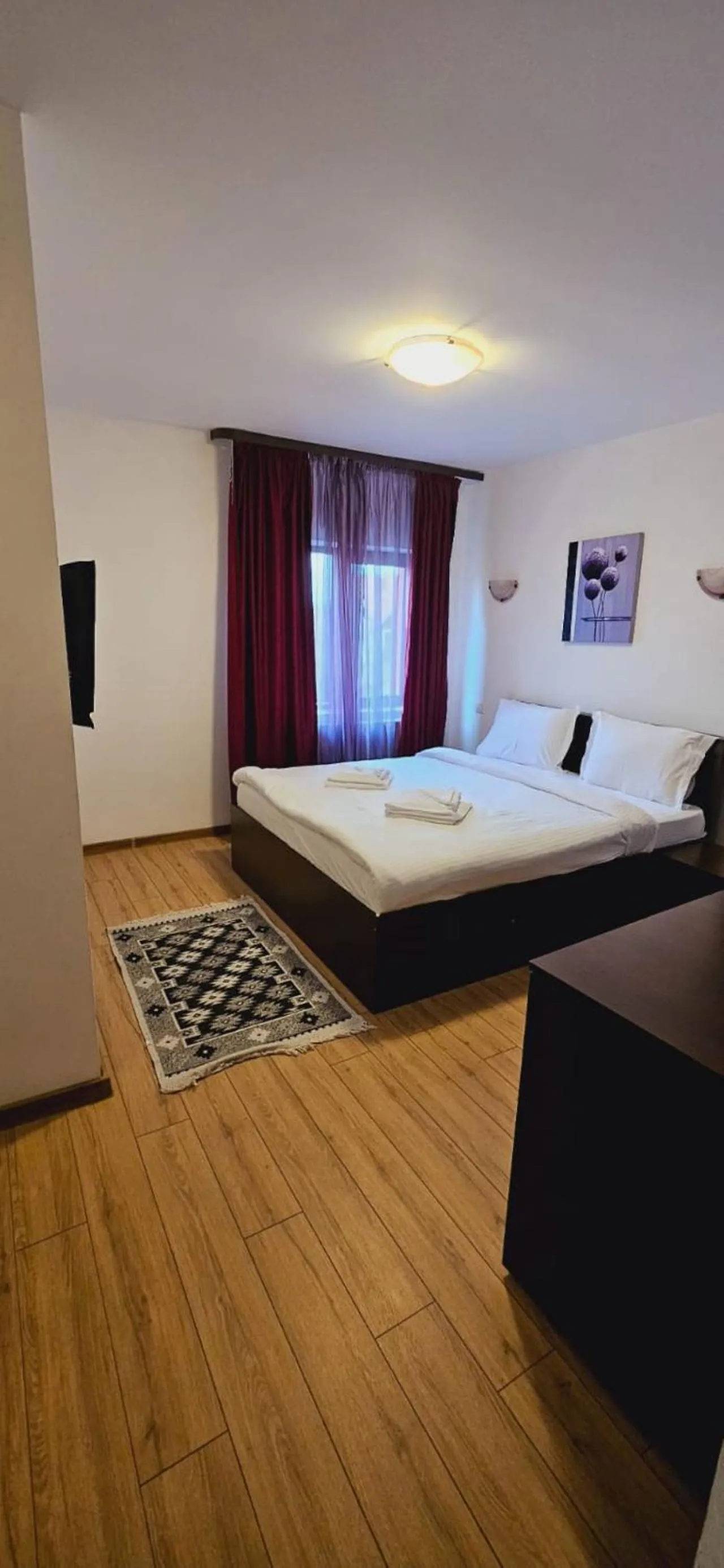 Photo of the whole room, Bed in Hotel Bran Stoker