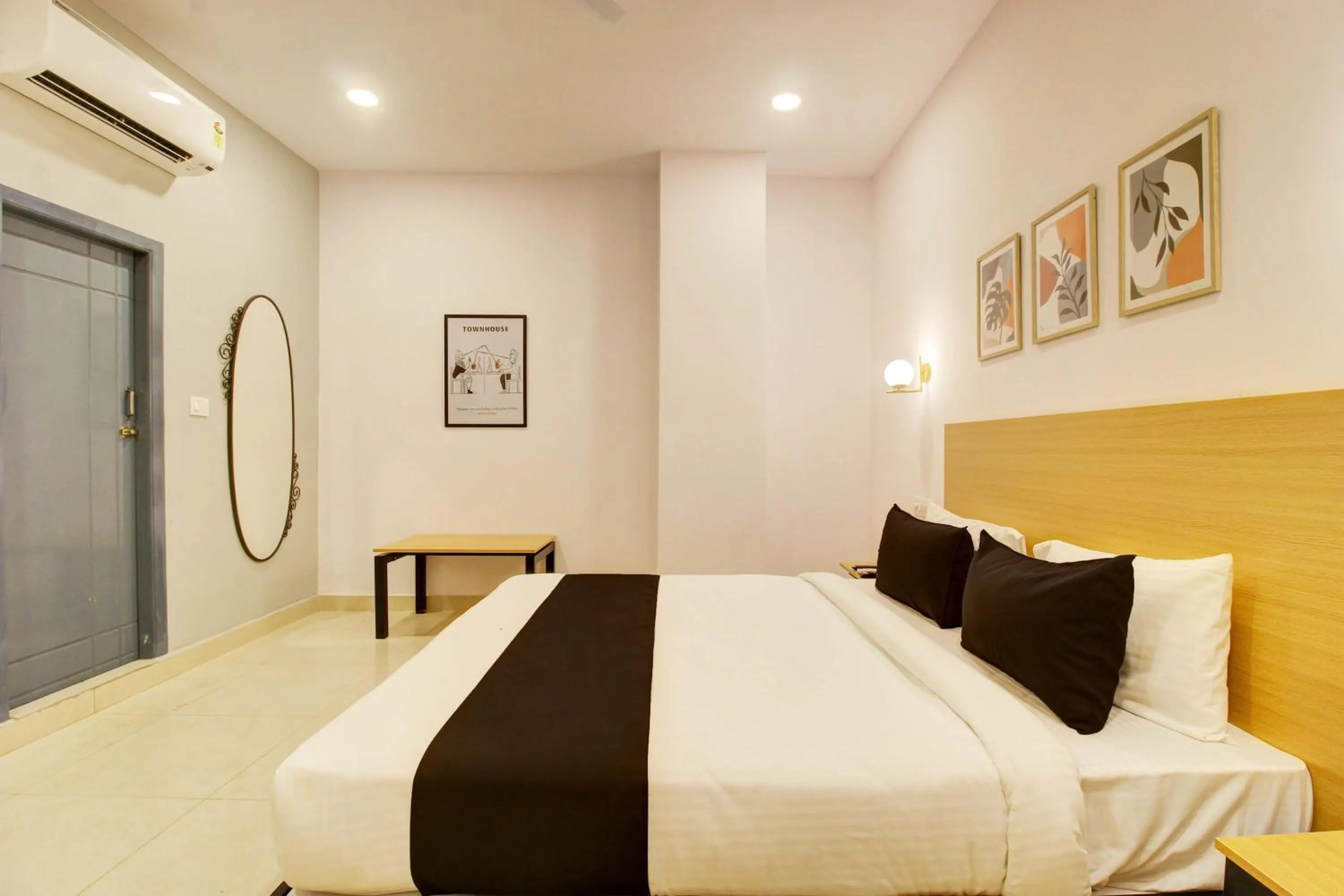 Bedroom, Bed in Super Collection O Casa Grand Hotels Nacharam