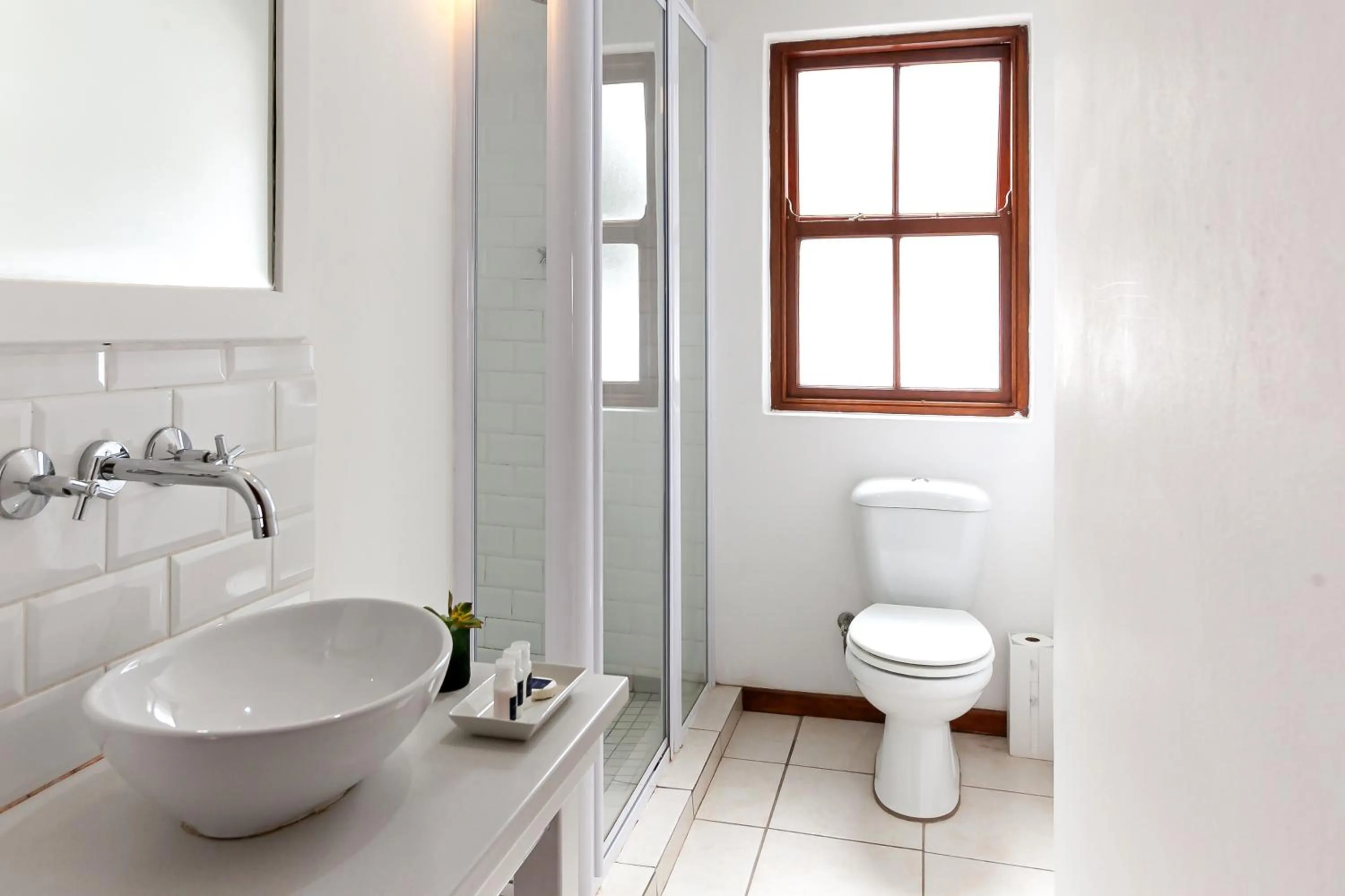 Shower in Leipzig Country House & Winery