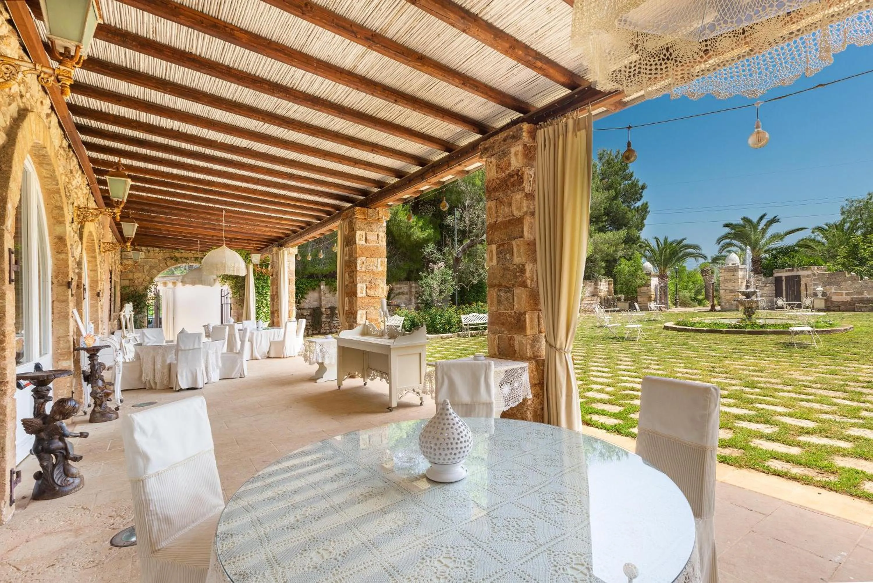 Patio in Masseria Cucuruzza Boutique Hotel