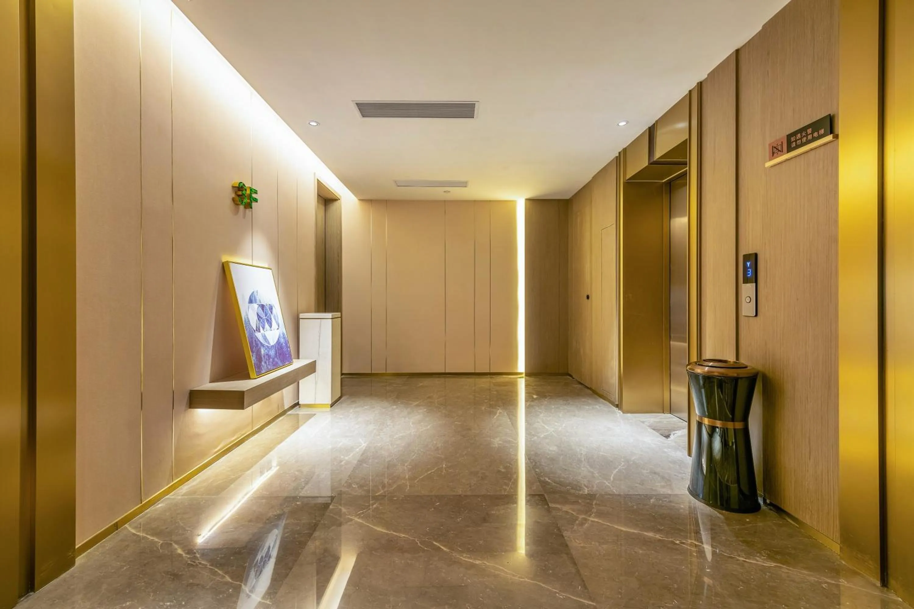 elevator in Echarm Plus International Hotel Ouzhuang Metro Station Branch - Free Deliver Service to Canton Fair Complex During Canton Fair Period