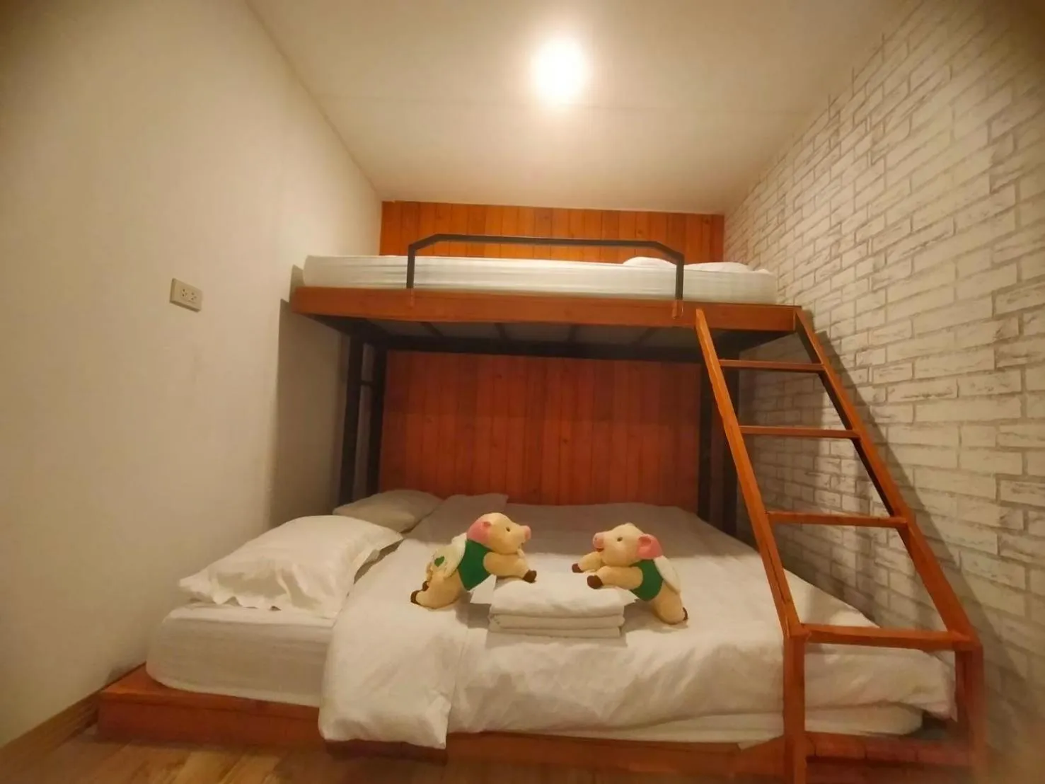 Bed in innbox Chiangmai Hotel