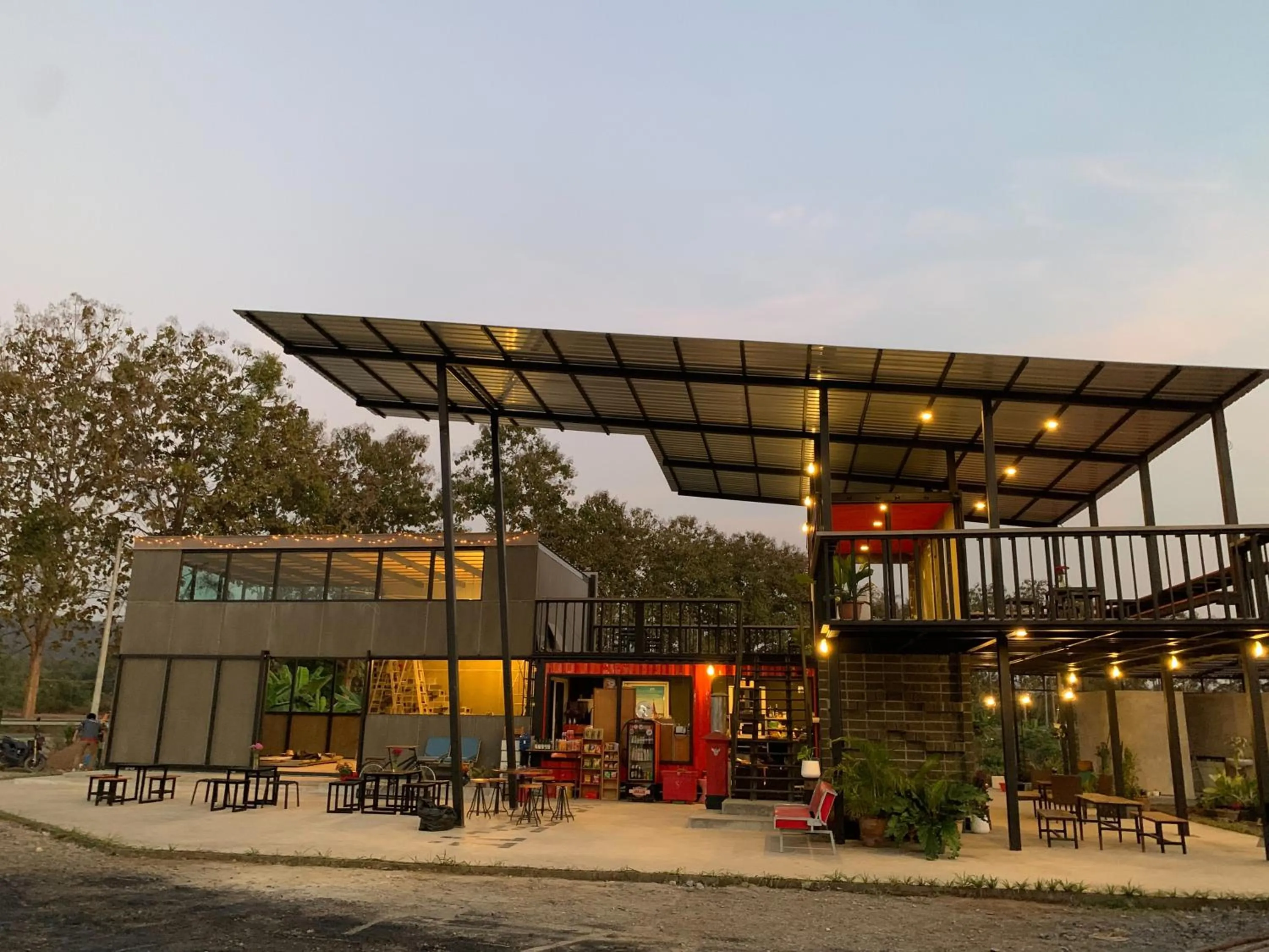 Property building in innbox Chiangmai Hotel