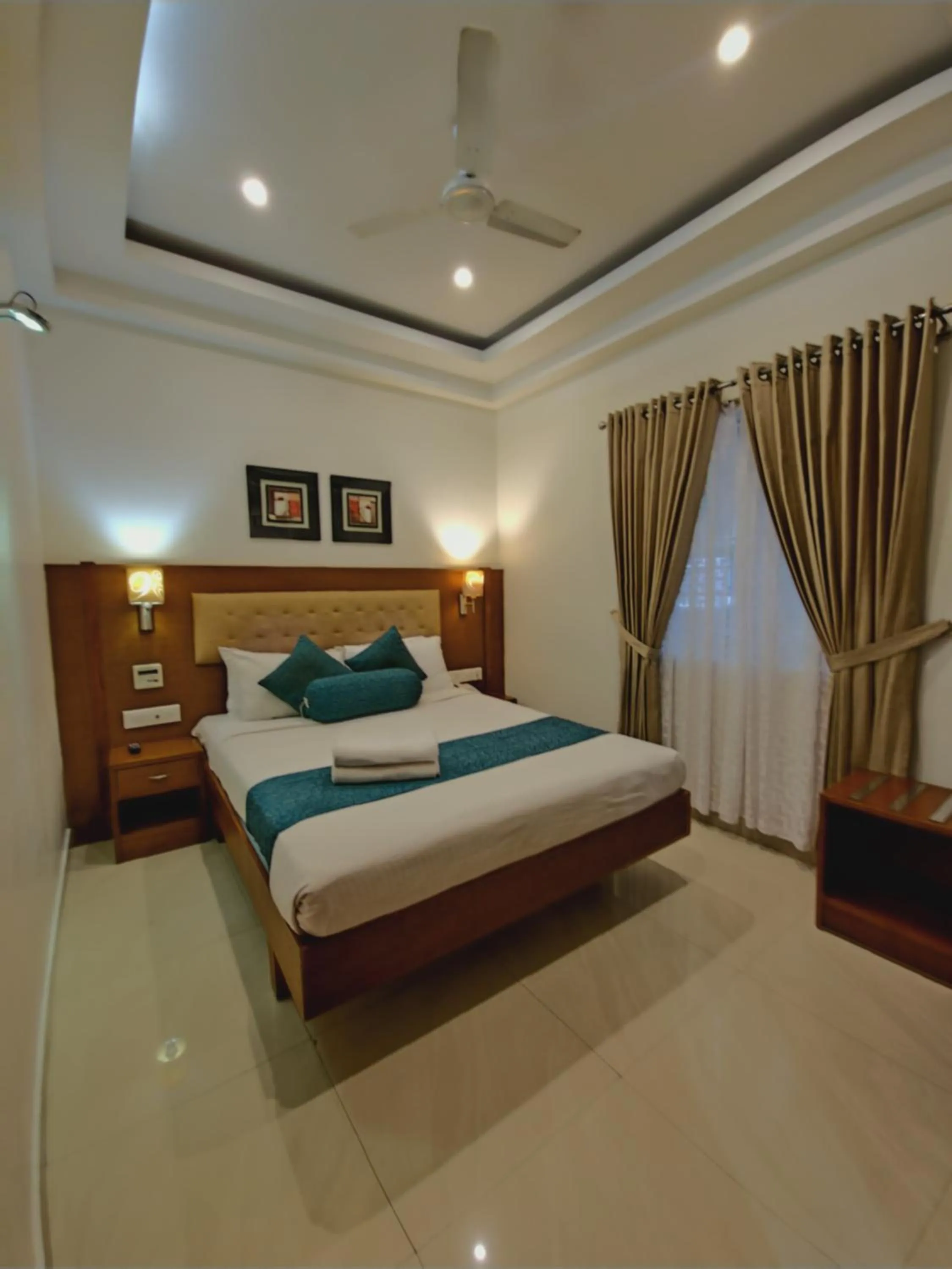 Bed in Vishnu Inn