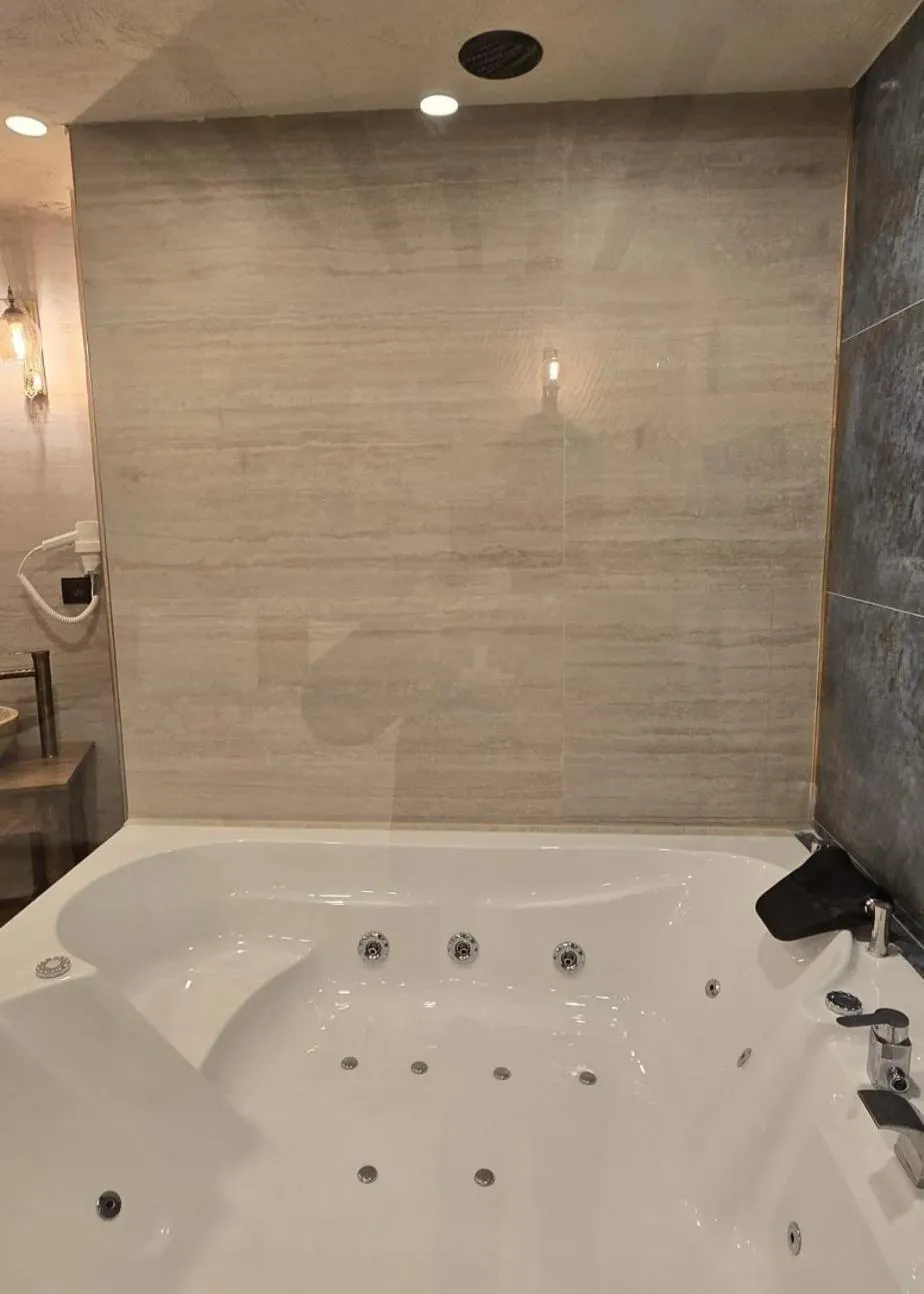 Hot Tub in İncebey Konak Cappadocia