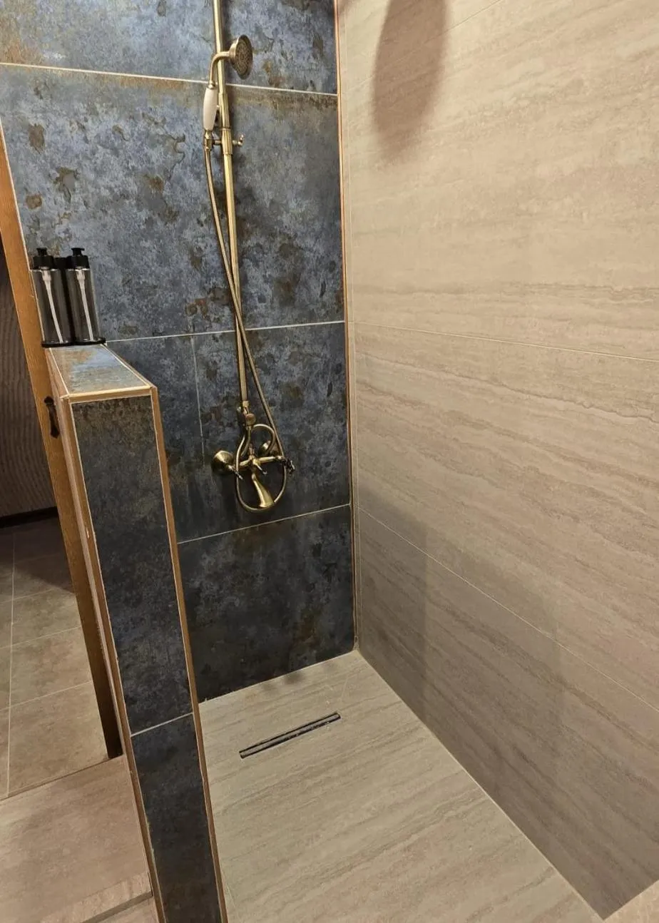 Shower in İncebey Konak Cappadocia