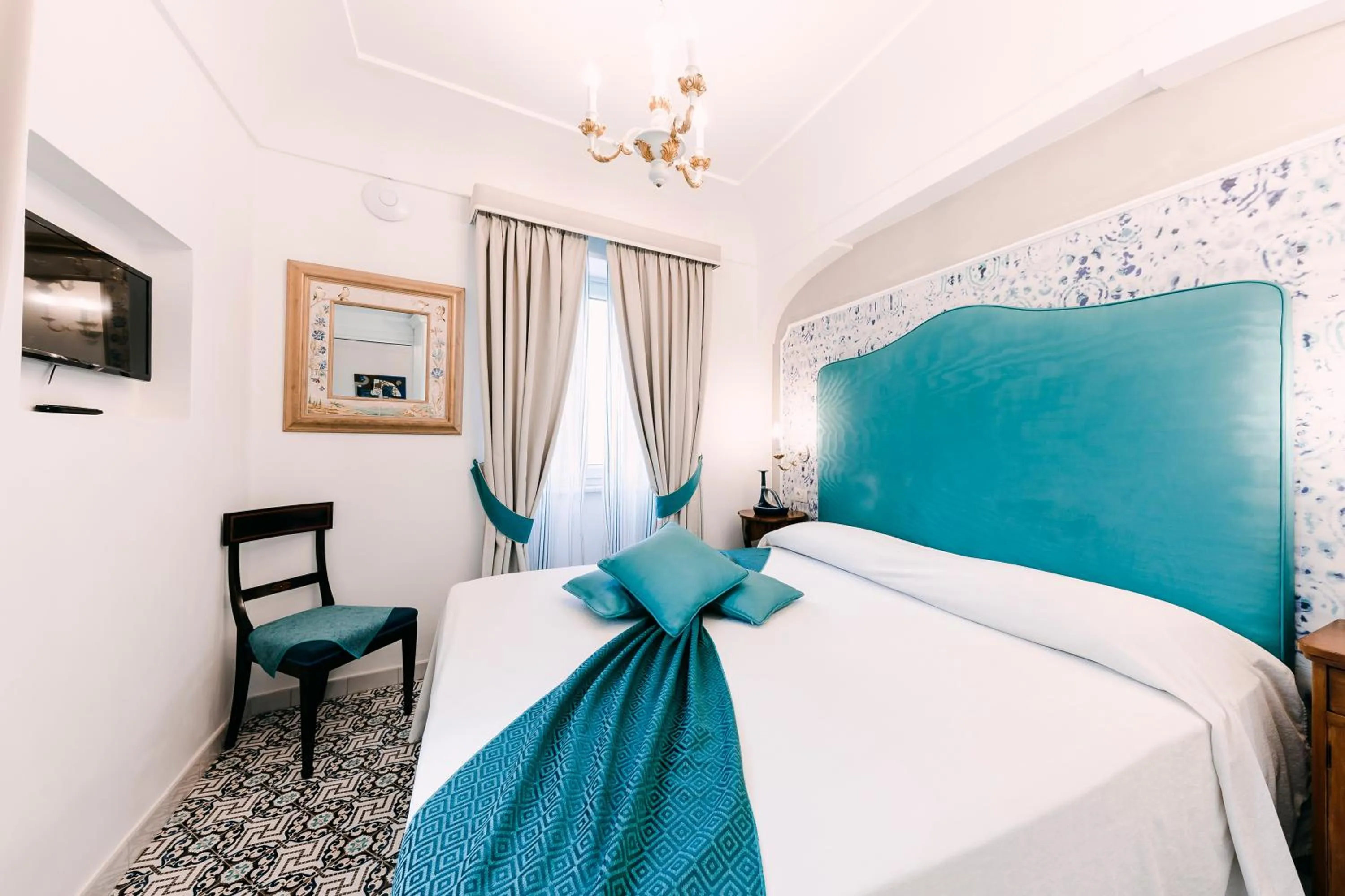 Bedroom, Bed in Palazzo Pascal