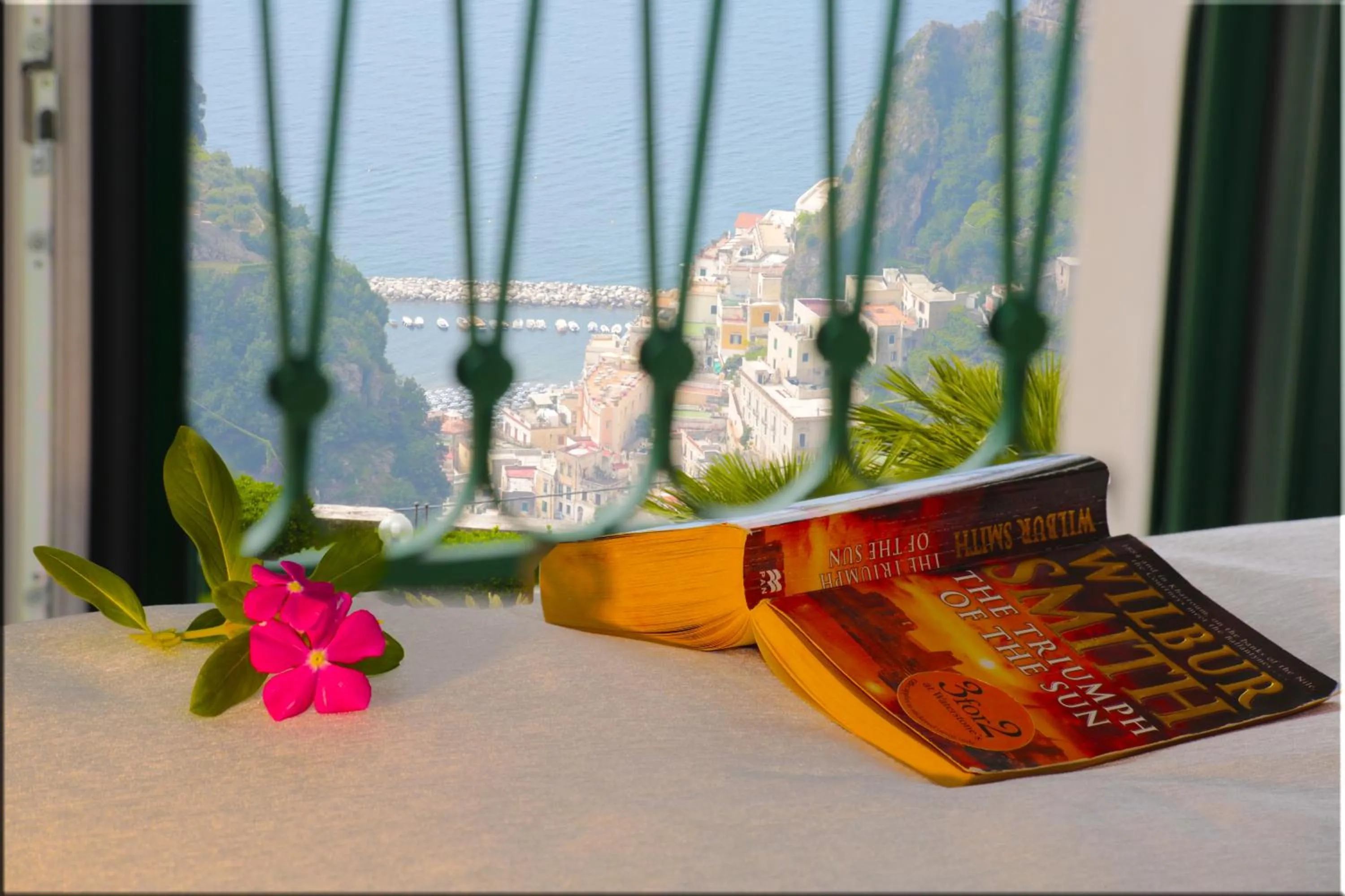 View (from property/room), Bed in Palazzo Pascal