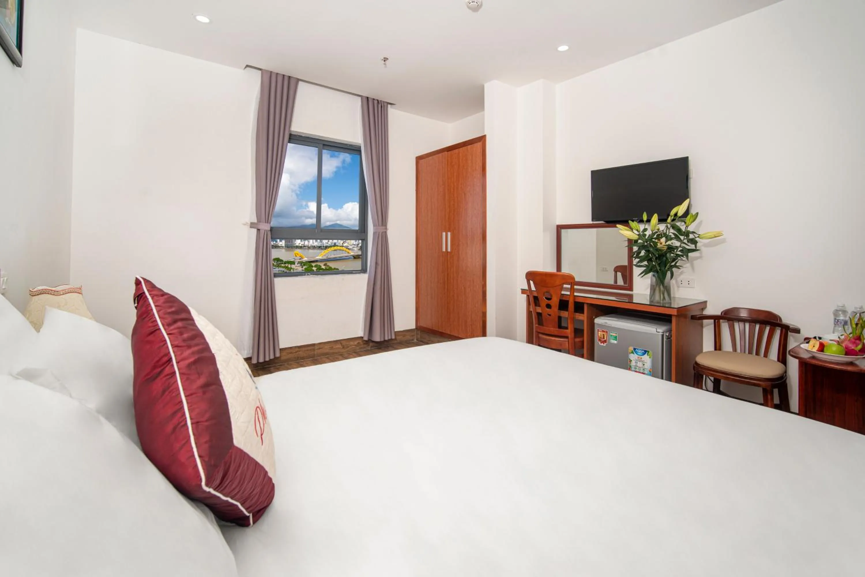 Bedroom, Bed in Phú An Hotel