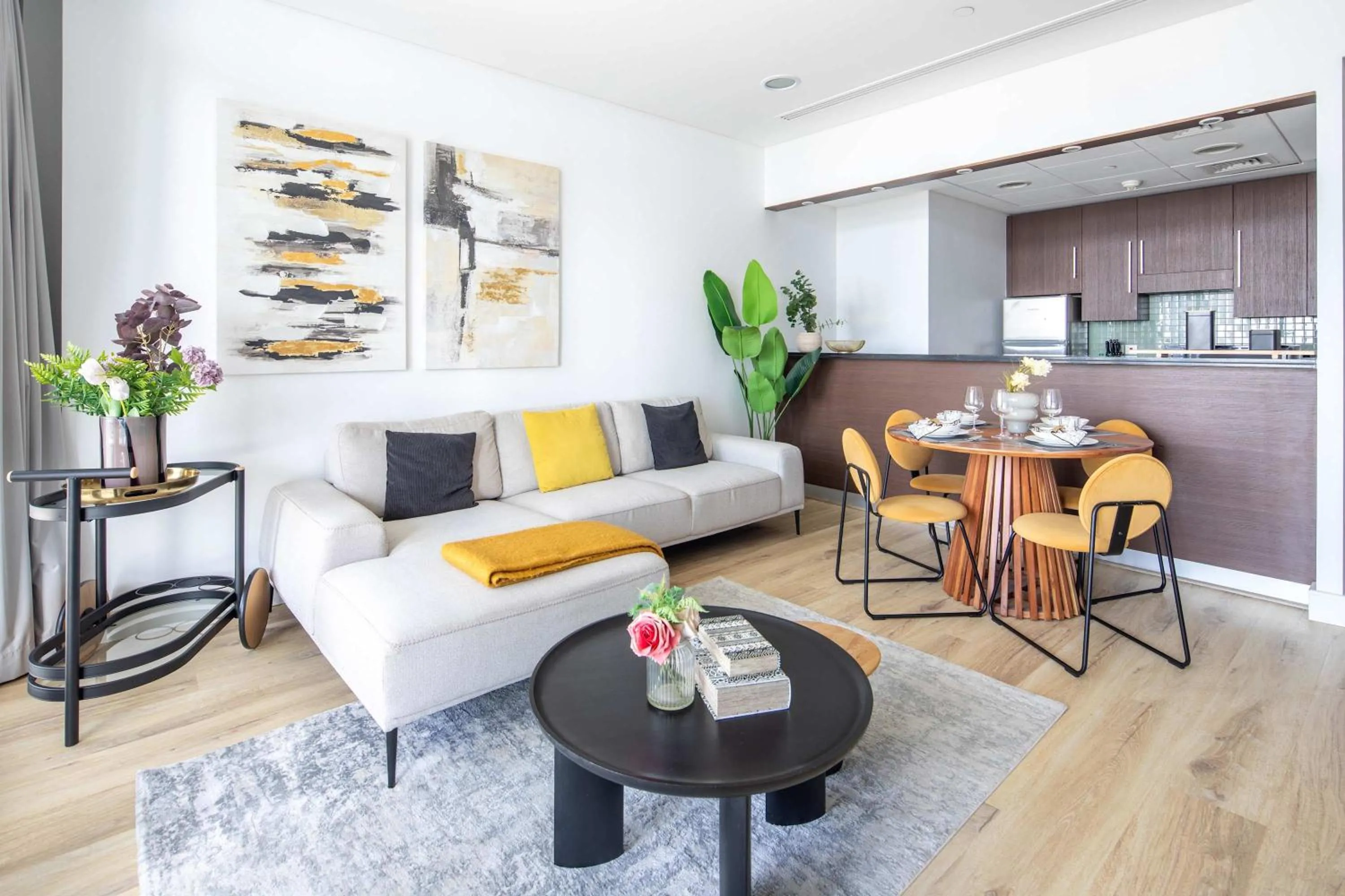 Frank Porter - Burj Daman