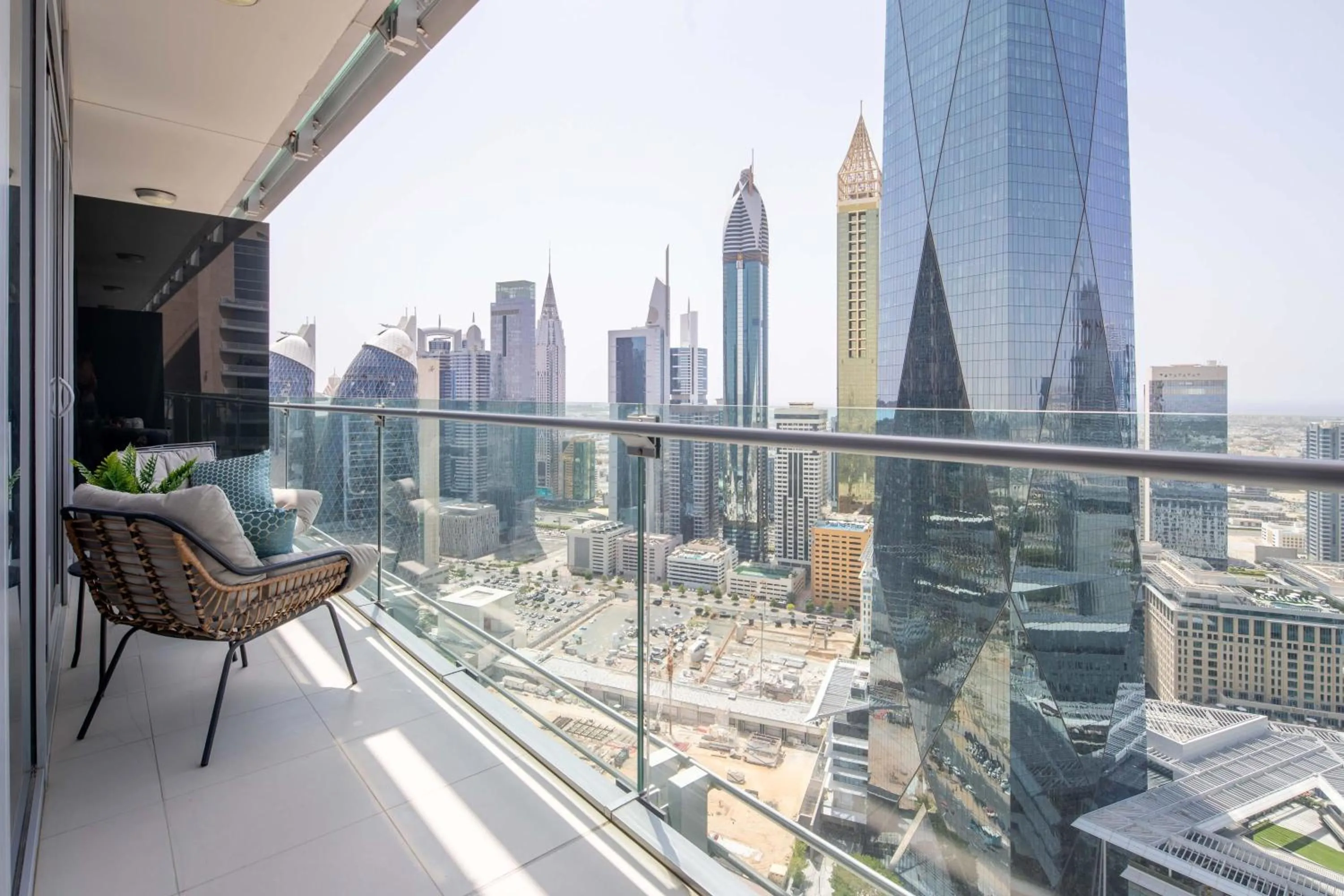 Frank Porter - Burj Daman