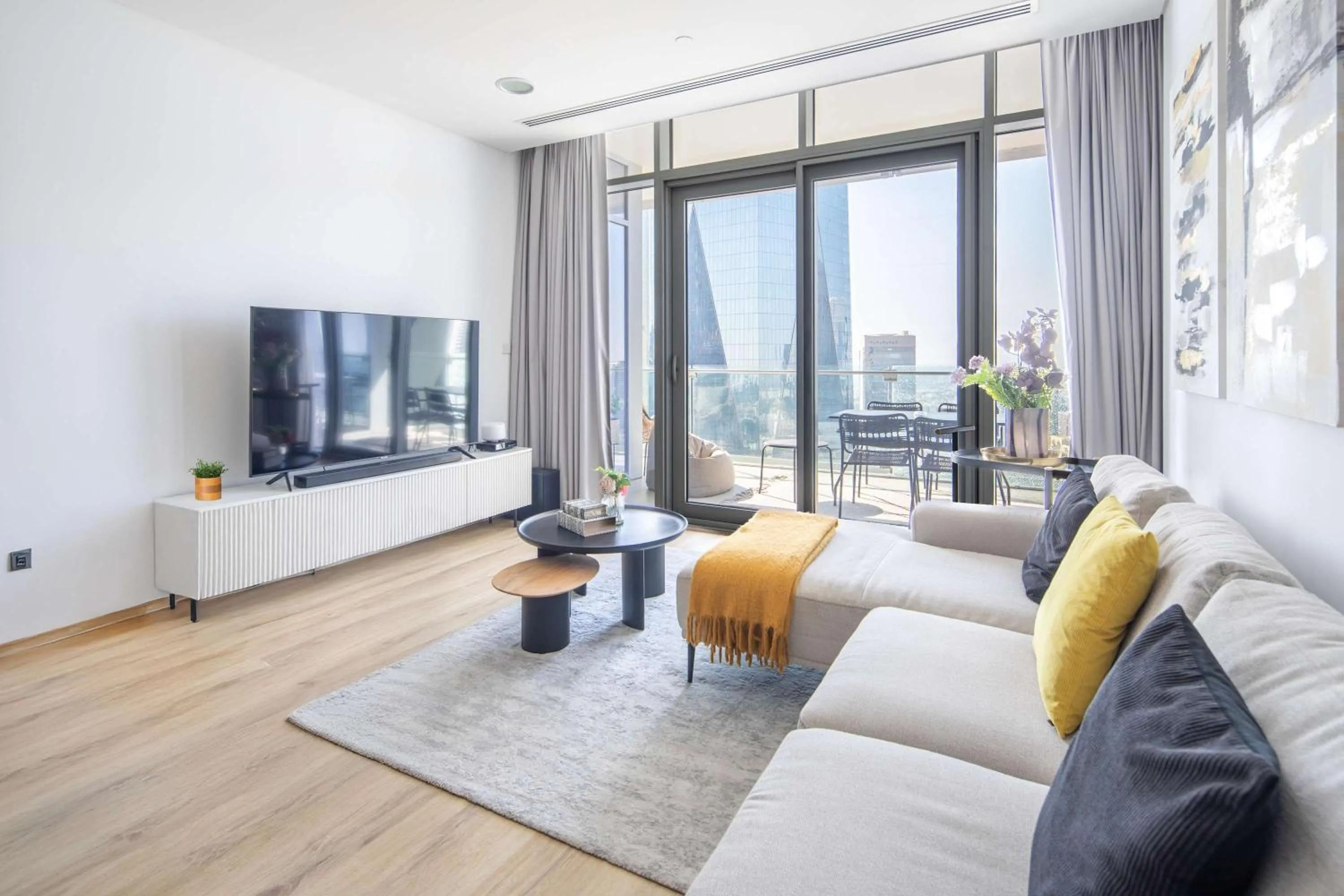 Frank Porter - Burj Daman